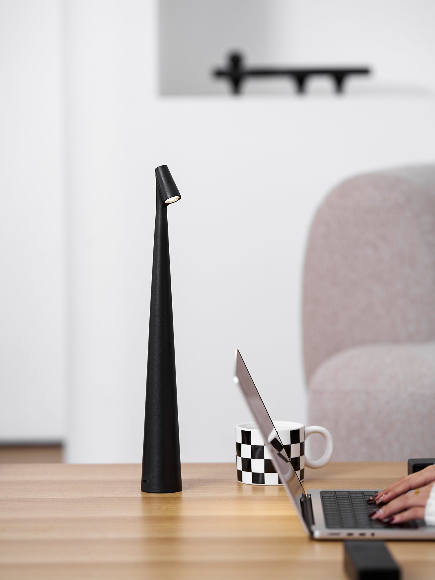 Lámpara de mesa Nubeora