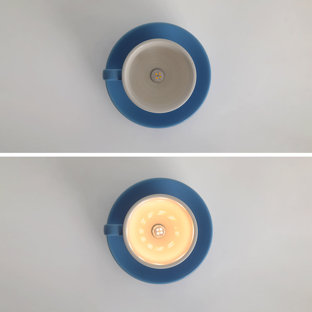 Lámpara de techo Arto con forma de taza de té