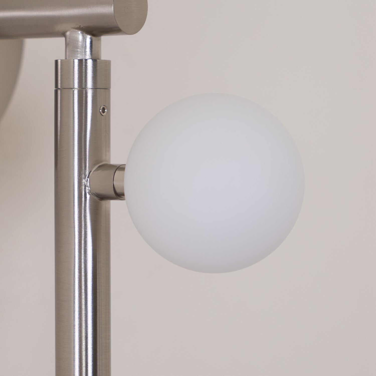 Aplique de pared tubular Masebel