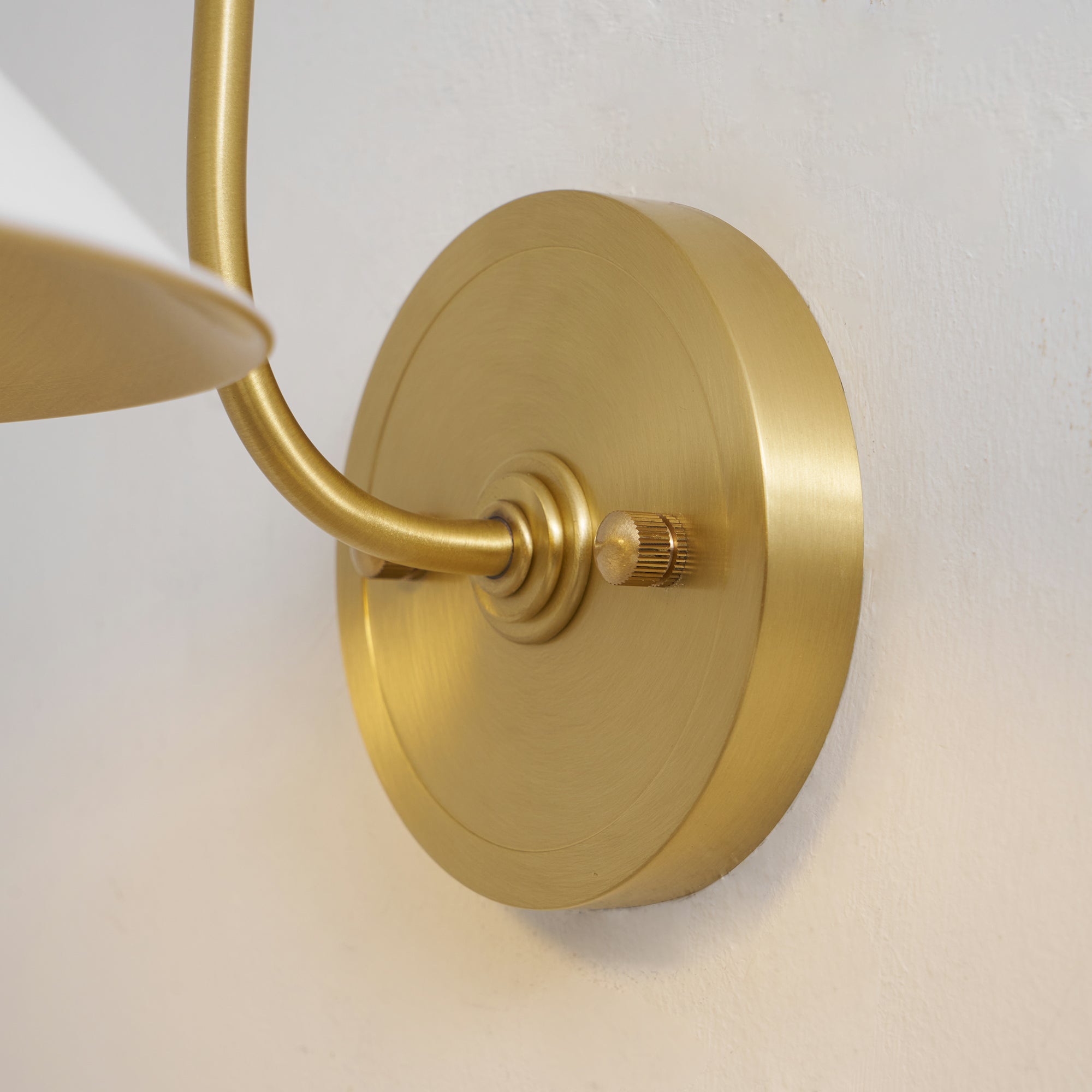 Aplique de pared cónico Loraila