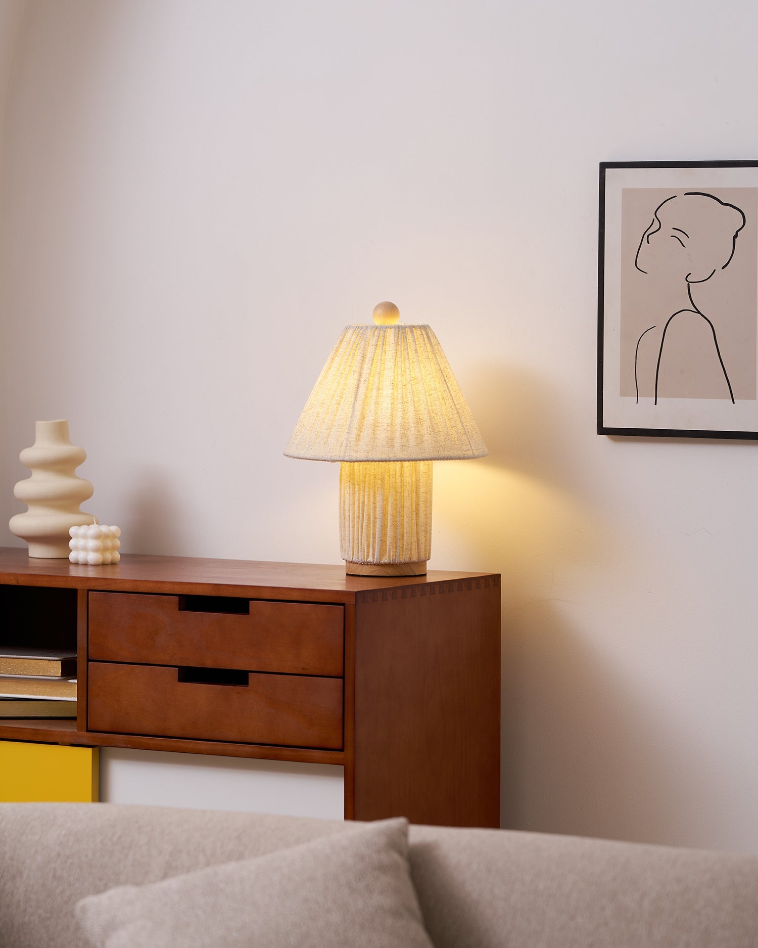 Lámpara de mesa retro Camio