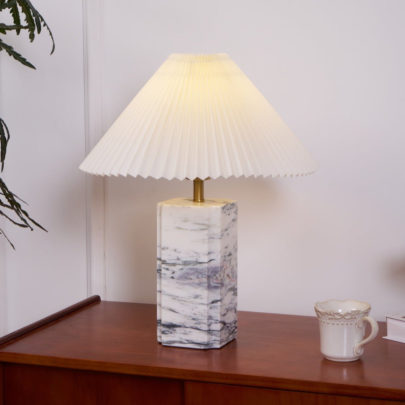 Lámpara de mesa de mármol Lloza