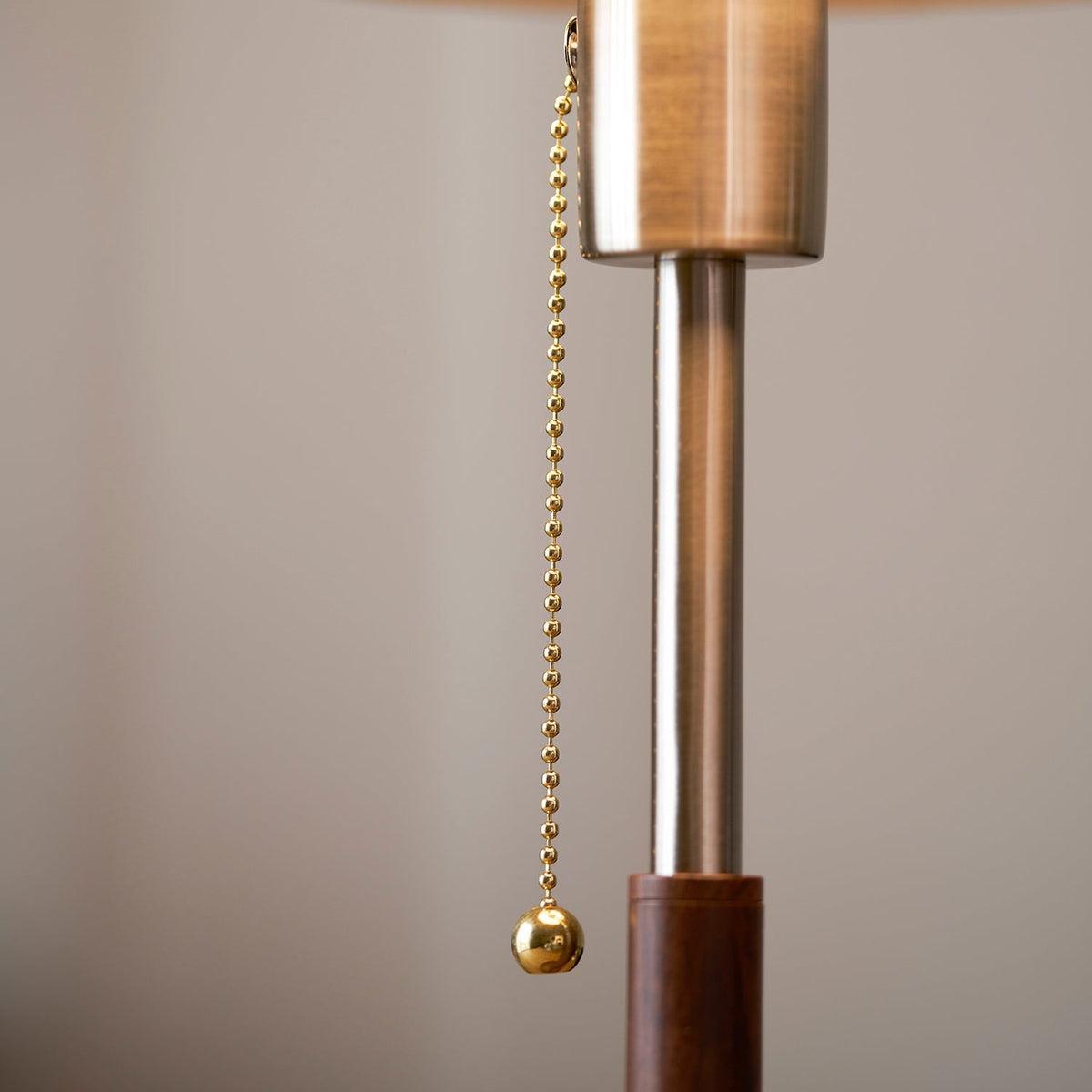 Lámpara de mesa retro Monteorio