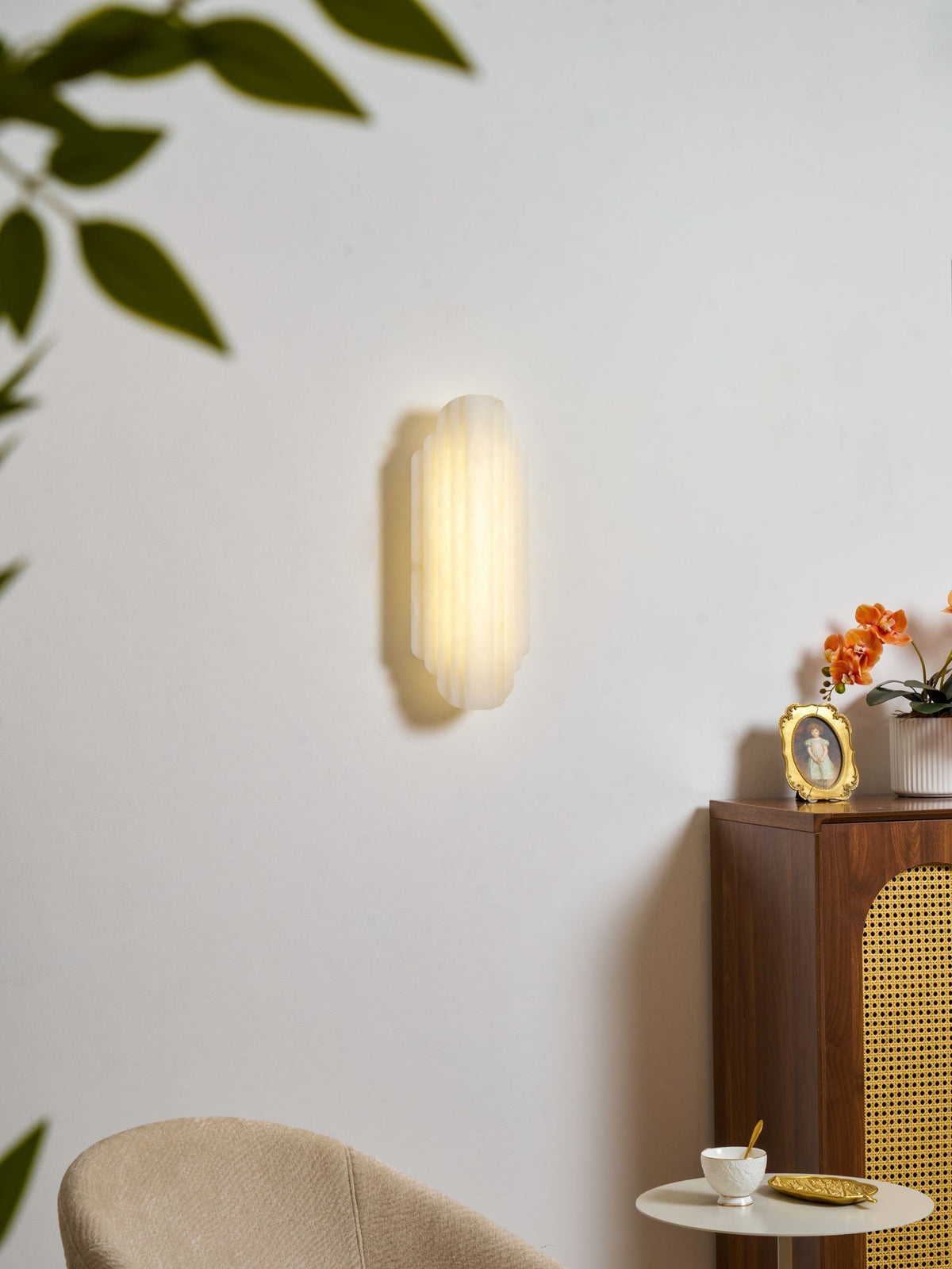 Estelle Alabaster Wall Sconce – detail 24