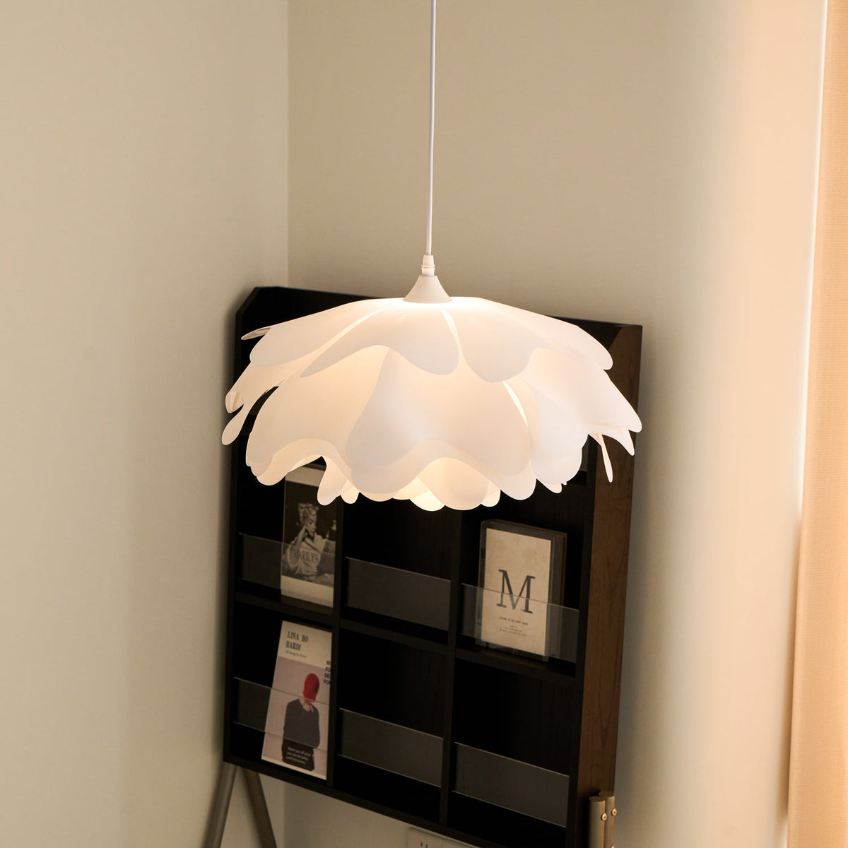 Flower Shaped White Pendant Lamp – detail 5