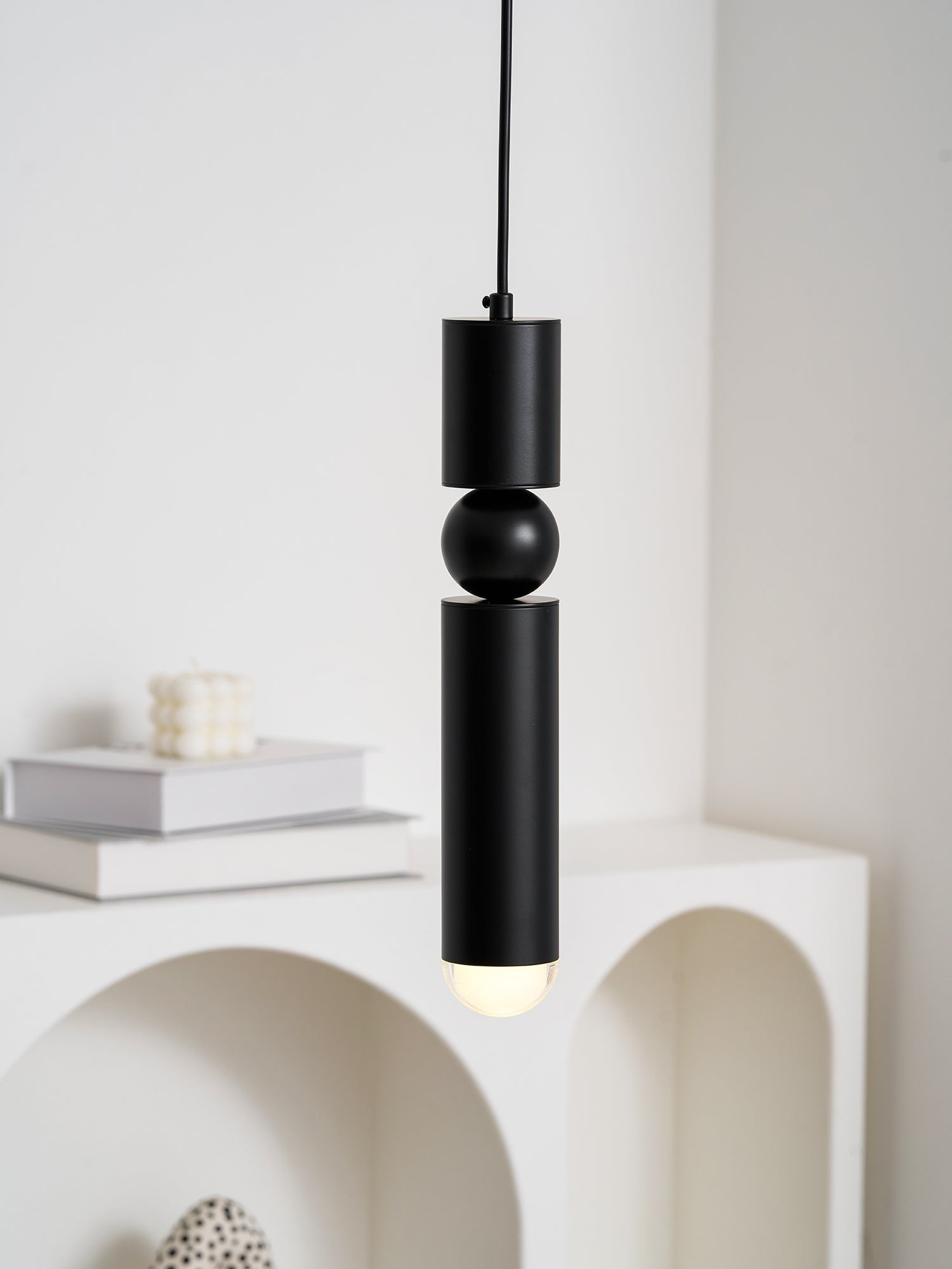 Lámpara colgante tubular Lirioara