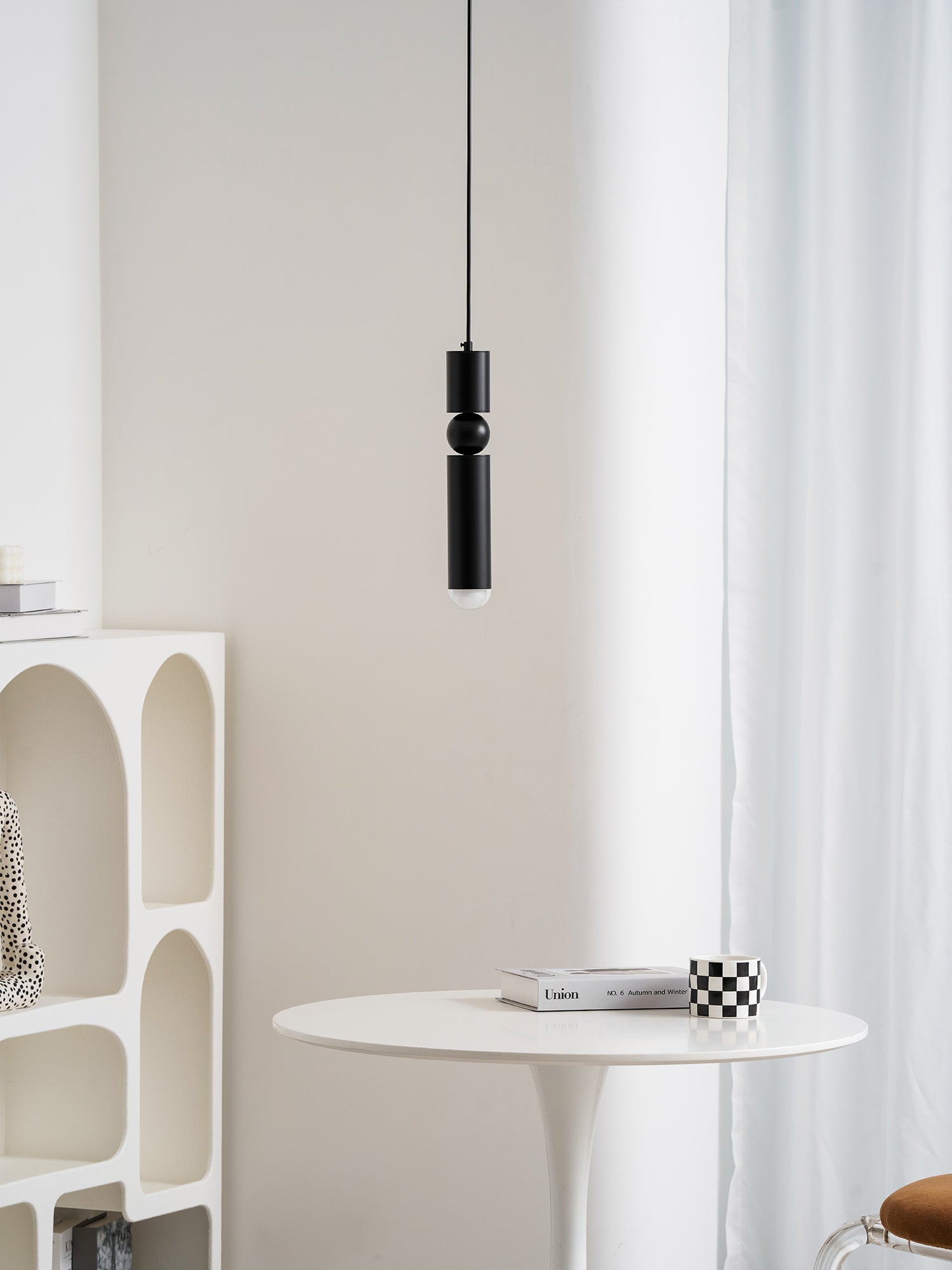 Lámpara colgante tubular Lirioara