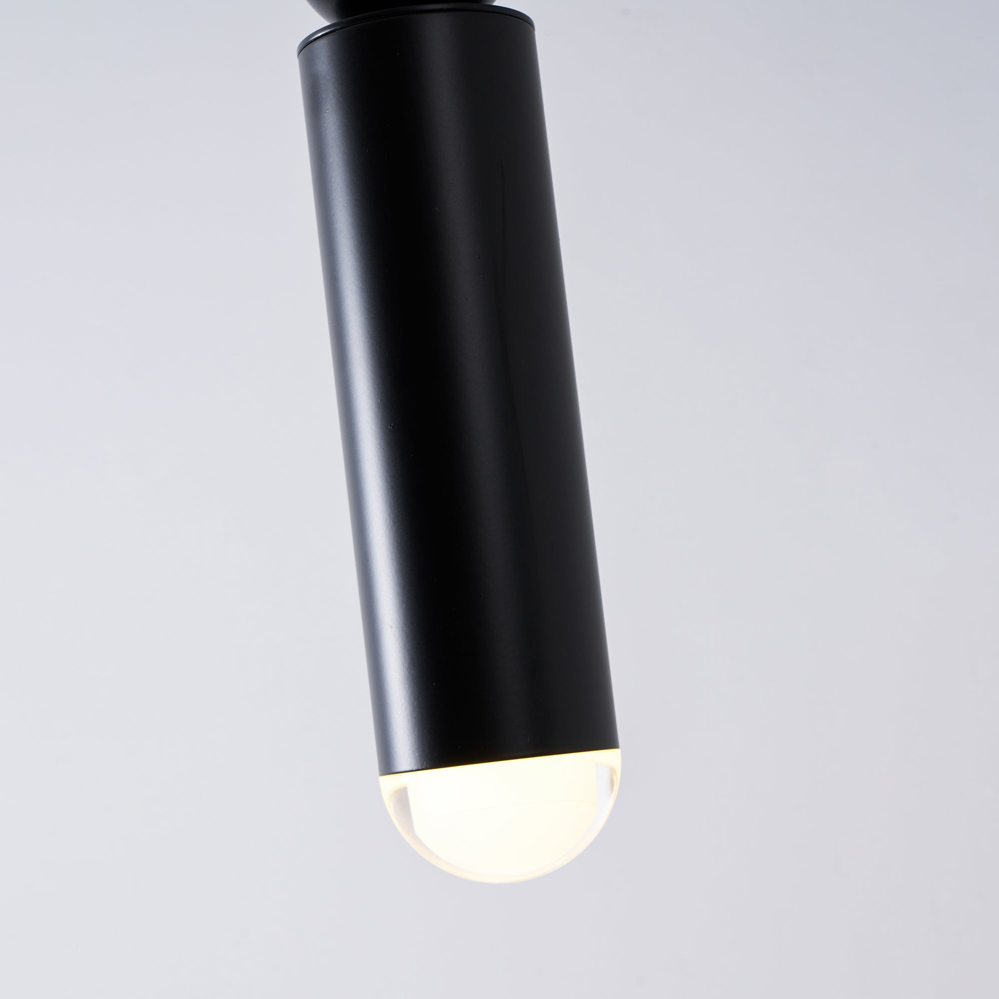 Lámpara colgante tubular Lirioara