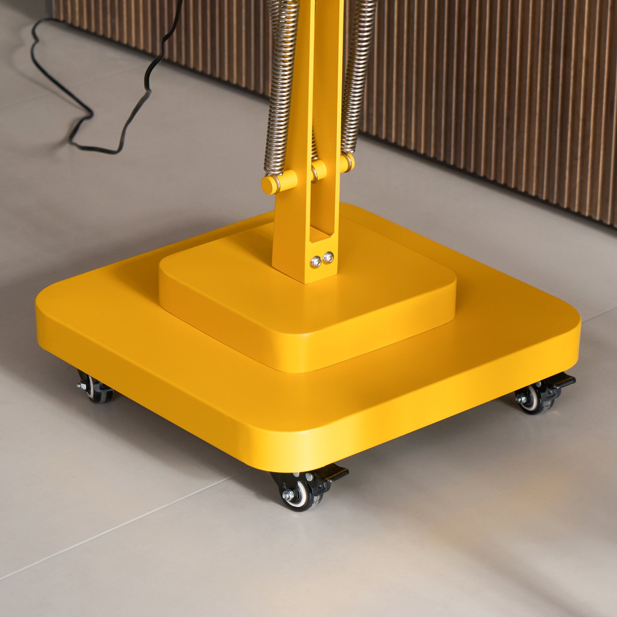 Lámpara de pie Daliaono