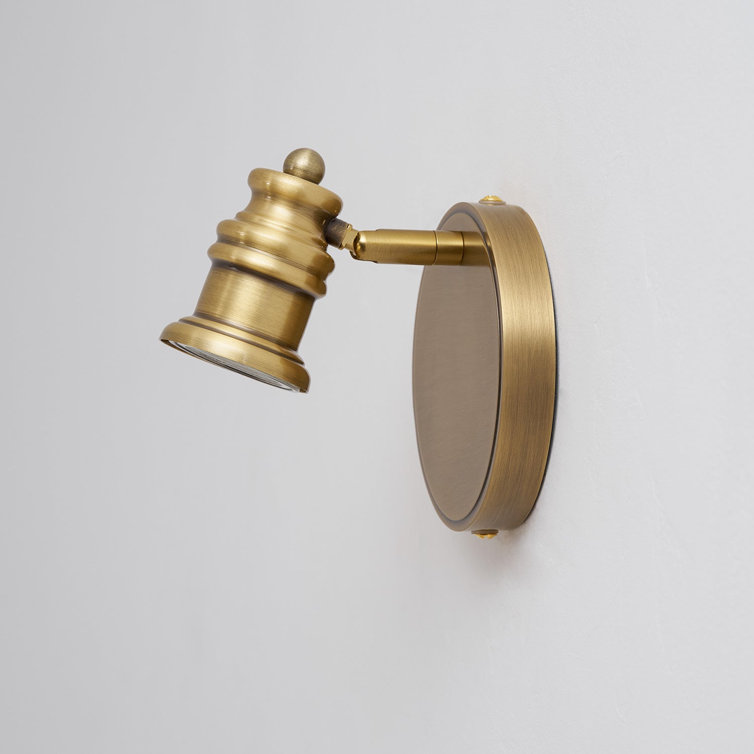 Aplique de pared lineal Moraento