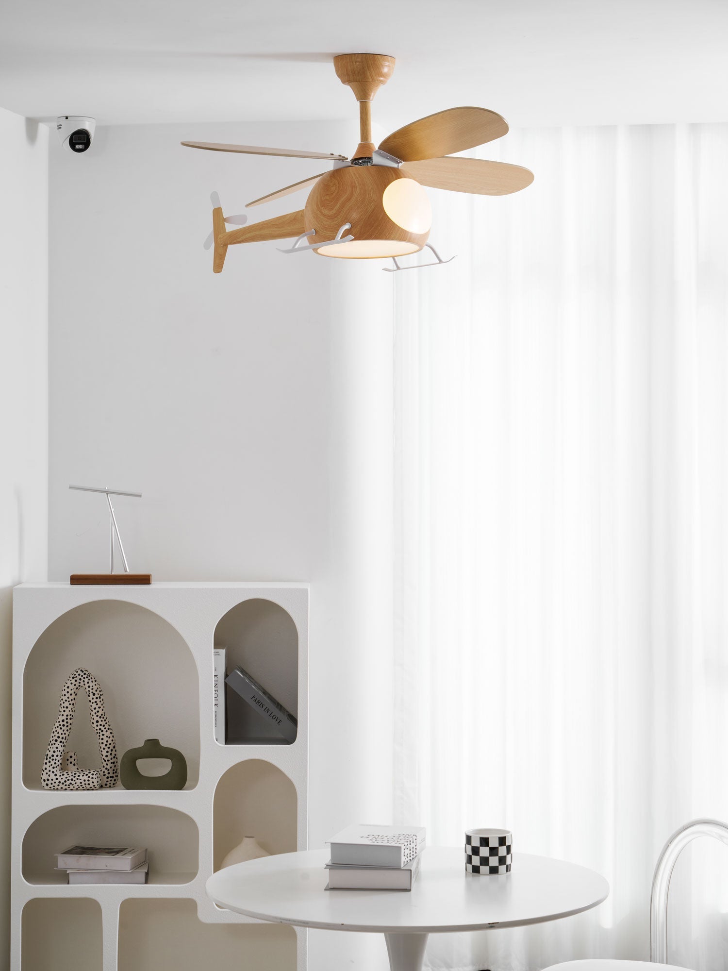Ventilador de techo Jaraiso con forma de helicóptero