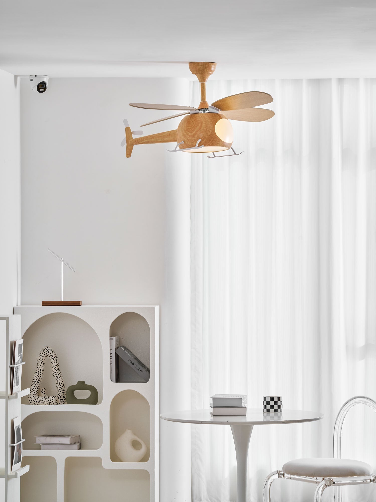 Ventilador de techo Jaraiso con forma de helicóptero