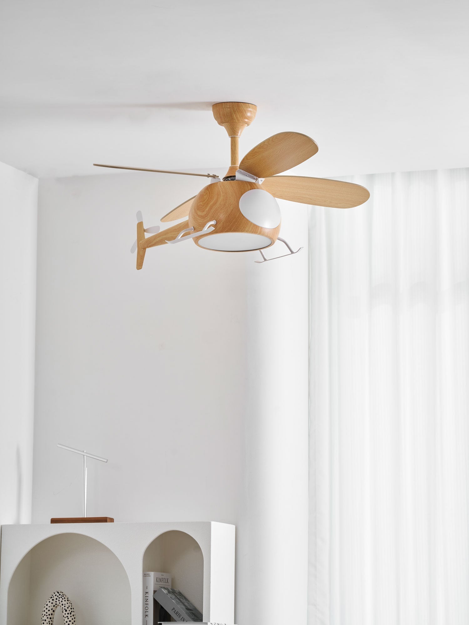 Ventilador de techo Jaraiso con forma de helicóptero