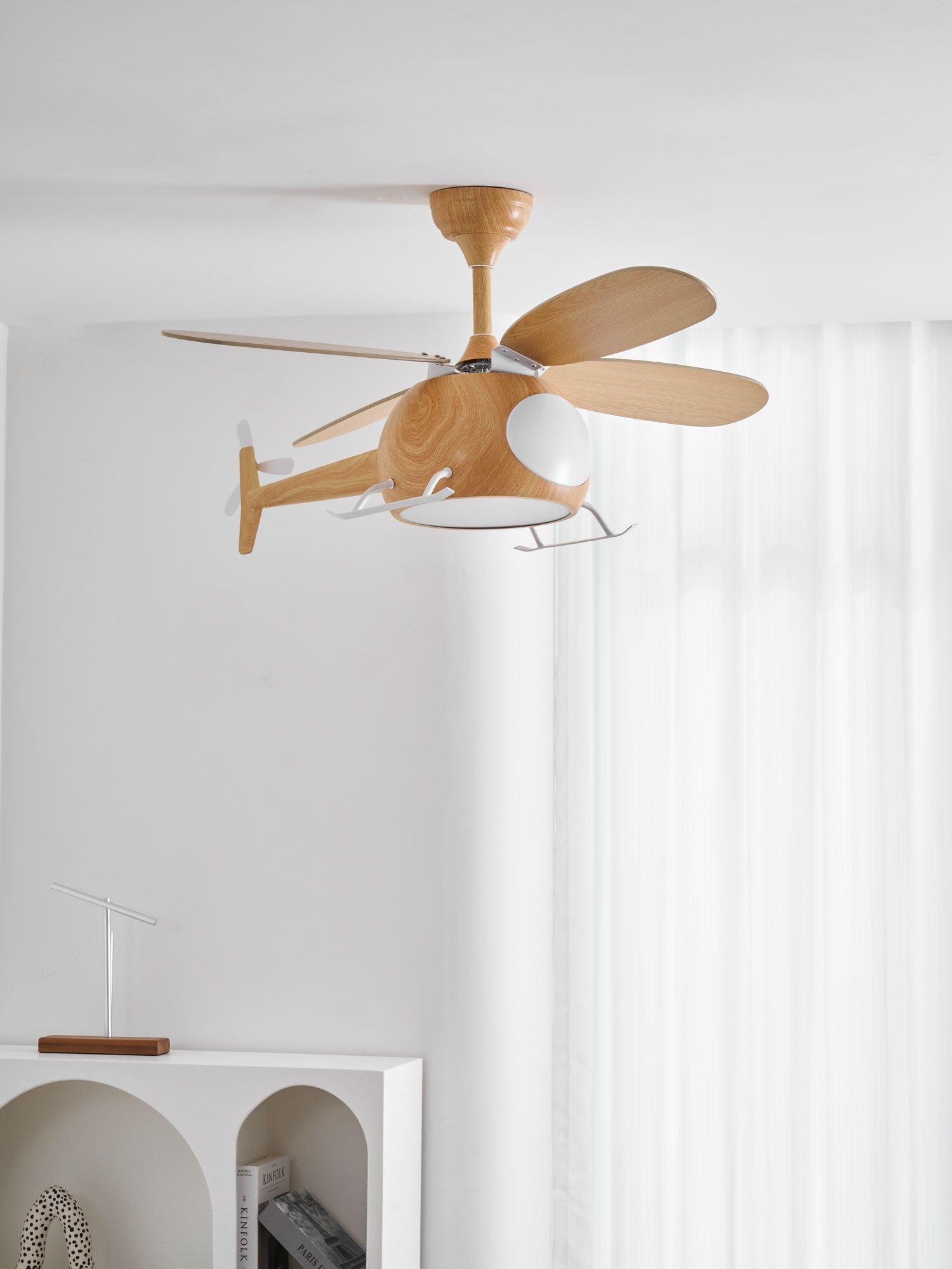 Ventilador de techo Jaraiso con forma de helicóptero