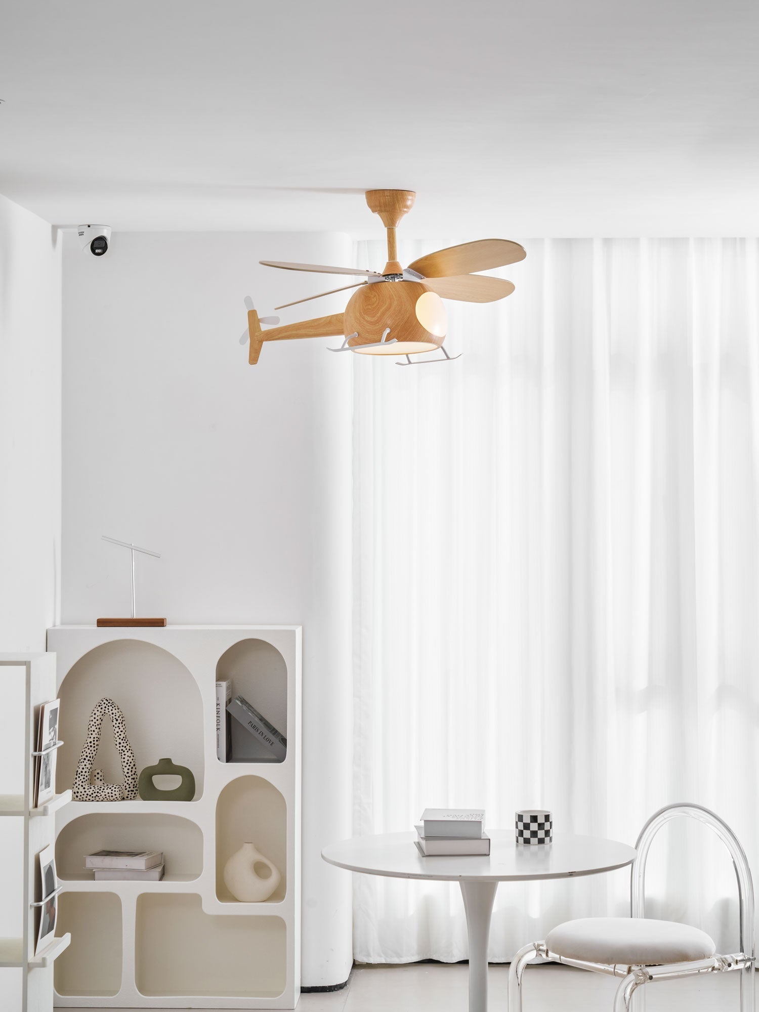 Ventilador de techo Jaraiso con forma de helicóptero