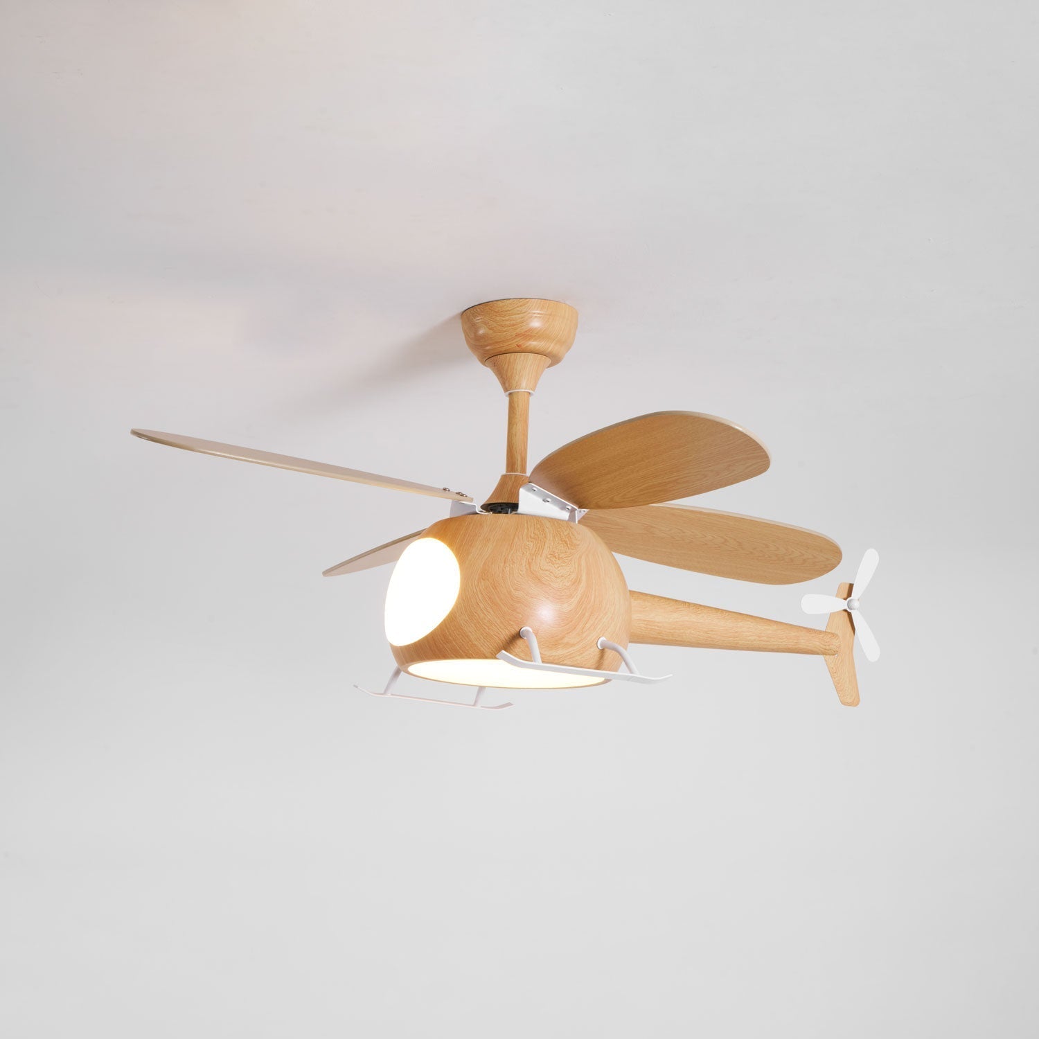 Ventilador de techo Jaraiso con forma de helicóptero