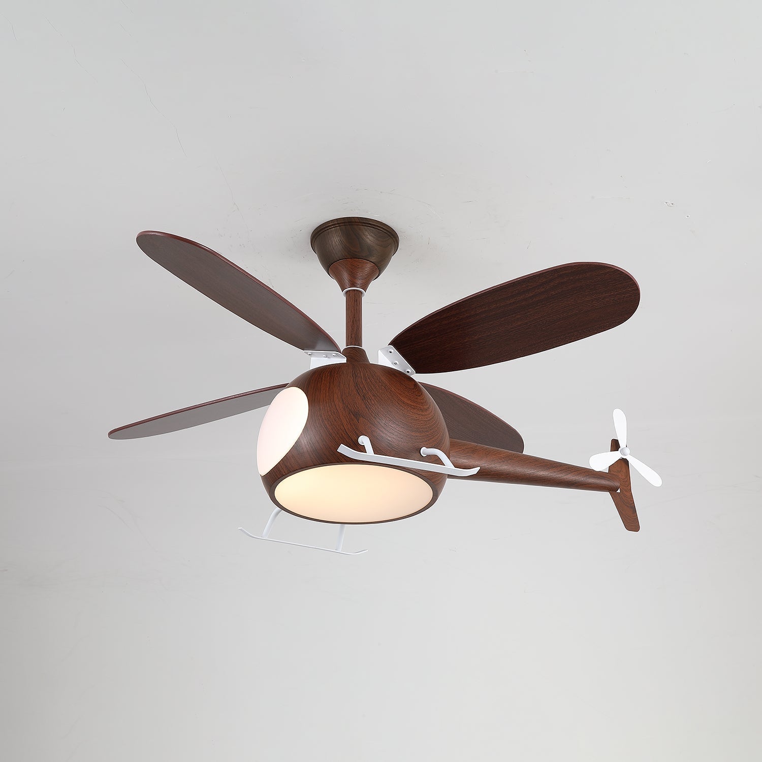 Ventilador de techo Jaraiso con forma de helicóptero