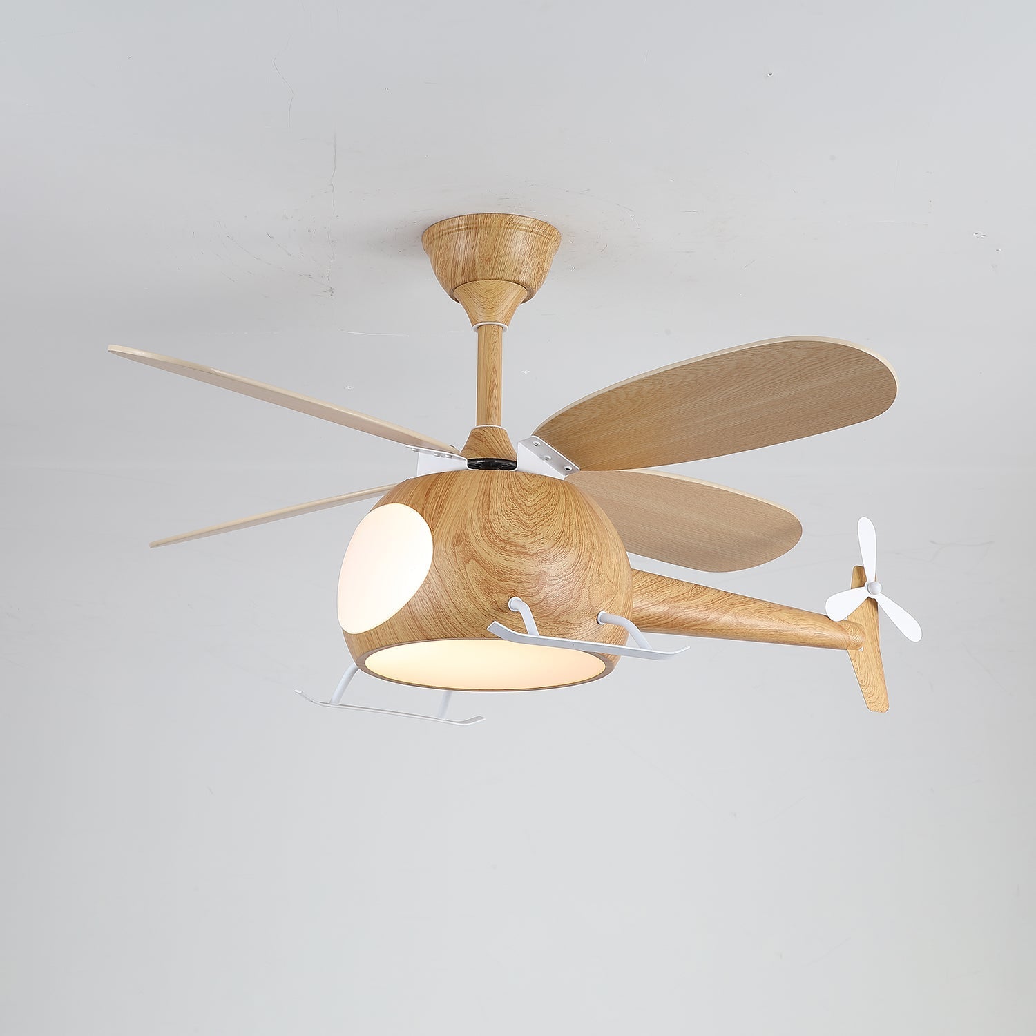 Ventilador de techo Jaraiso con forma de helicóptero