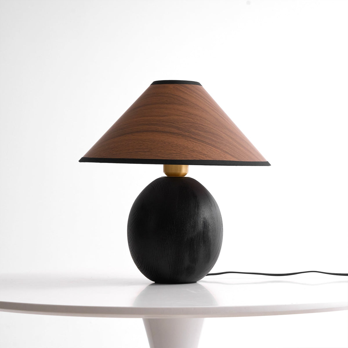 Lámpara de mesa Elvaera