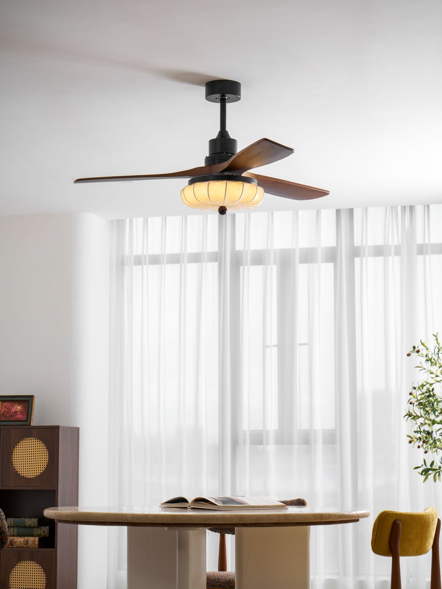 Ventilador de techo Arzia Moderno