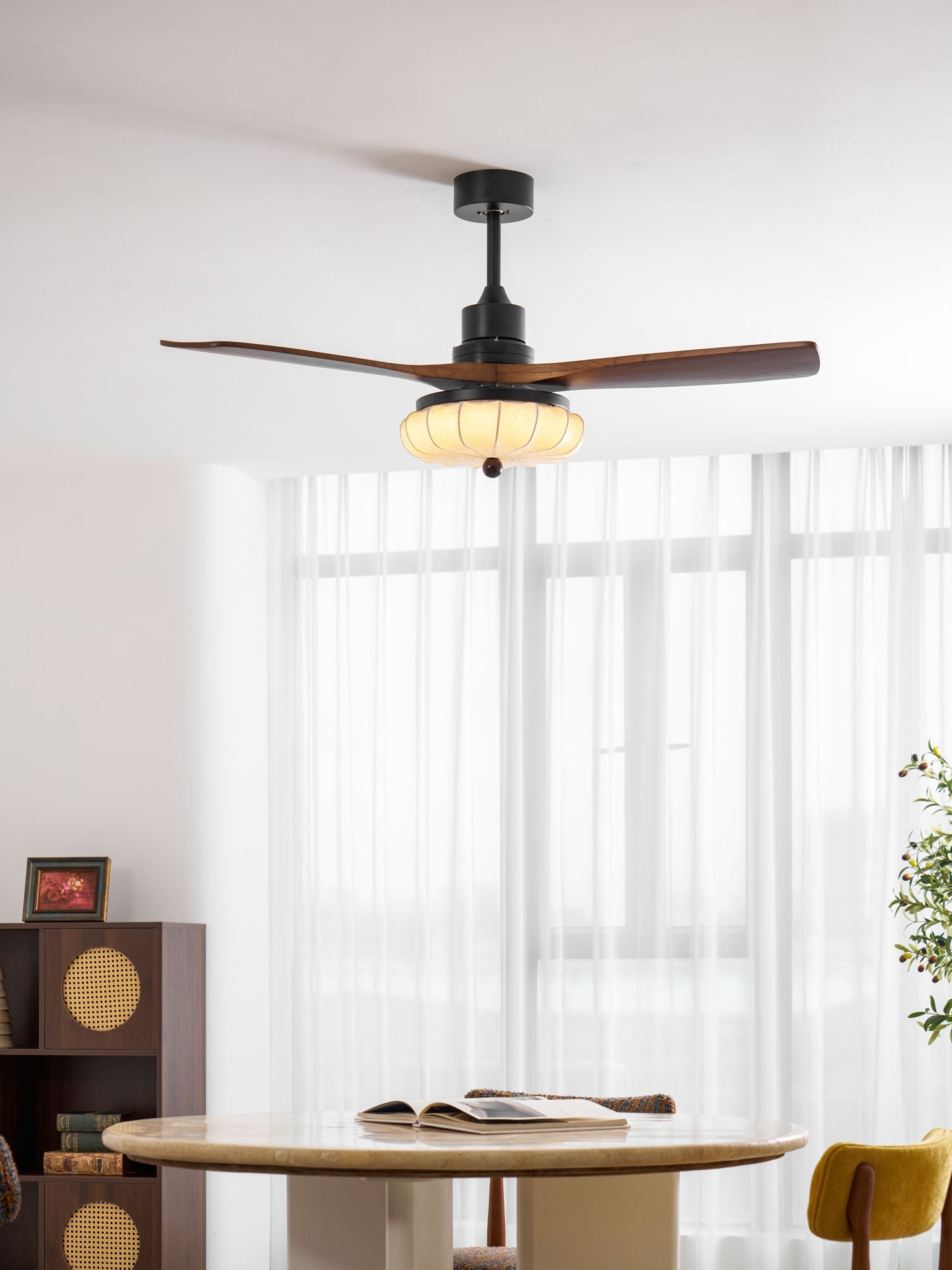 Ventilador de techo Arzia Moderno