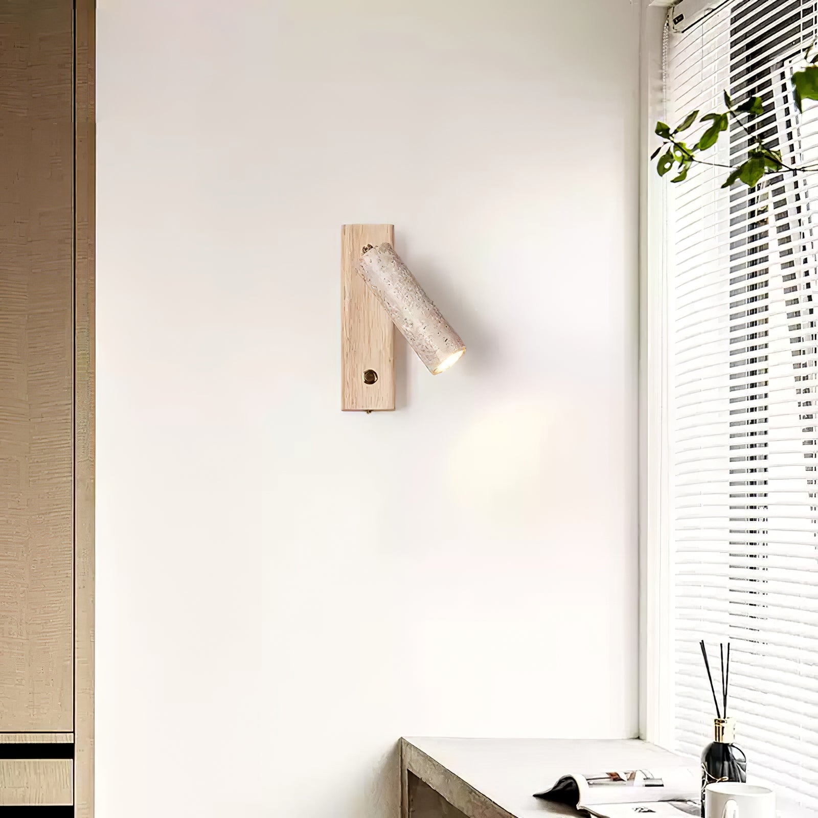 Aplique de pared tubular Dinauna