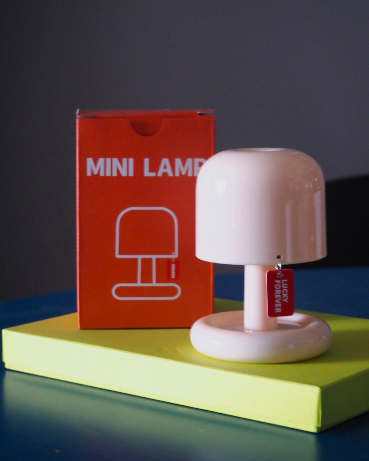 Lámpara de mesa tipo seta Fevelia