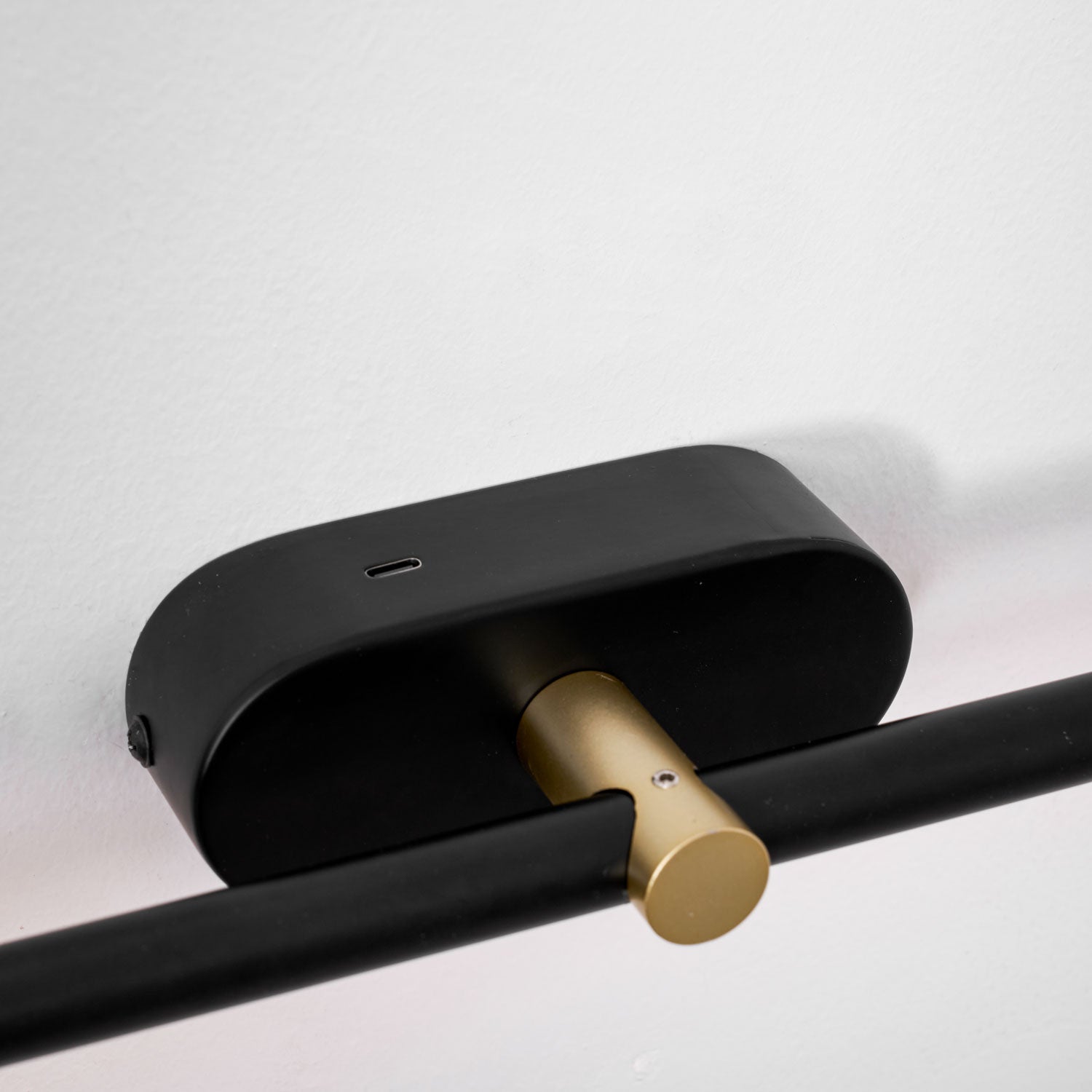 Aplique de pared lineal Coraio