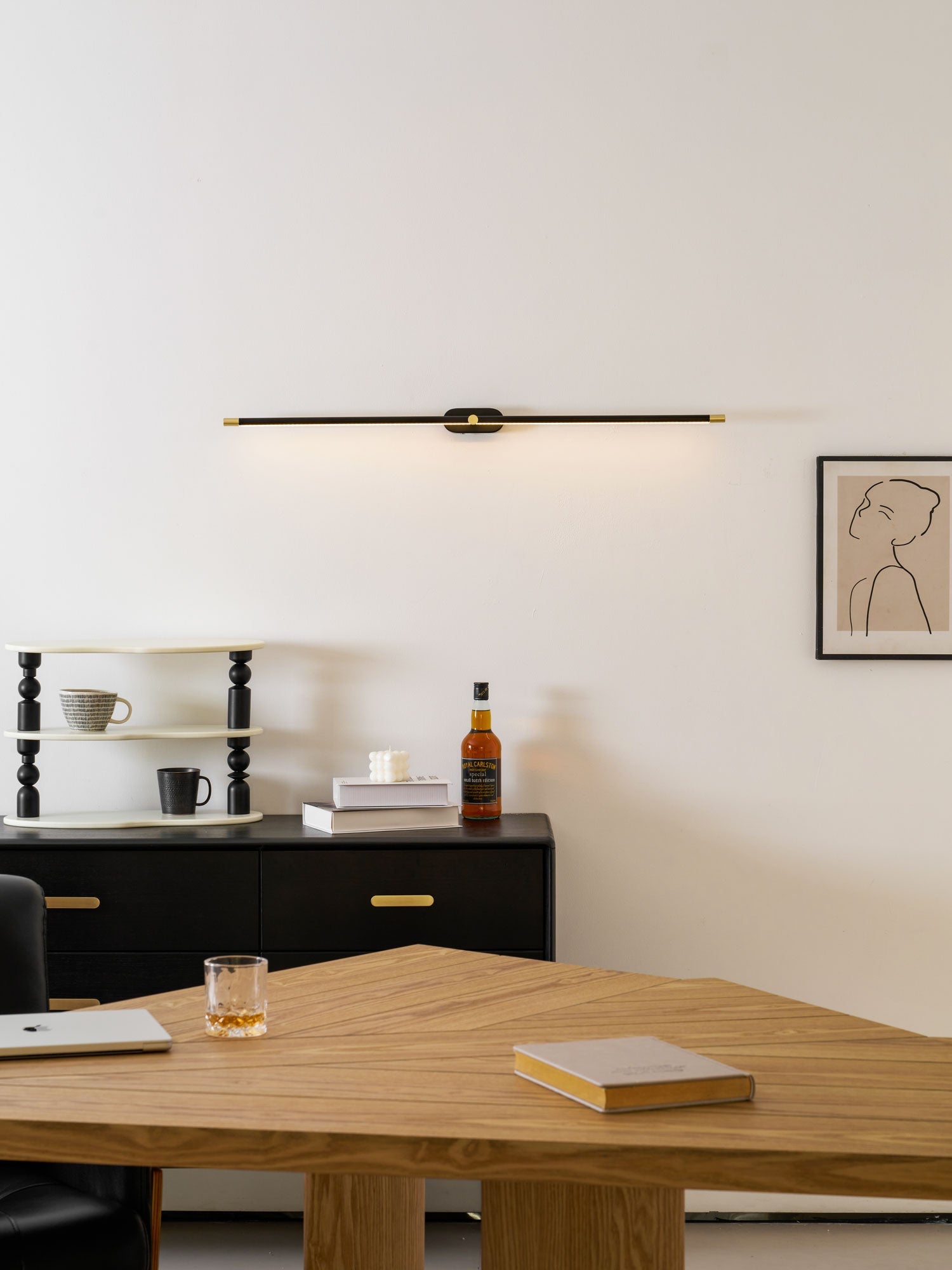 Aplique de pared lineal Coraio