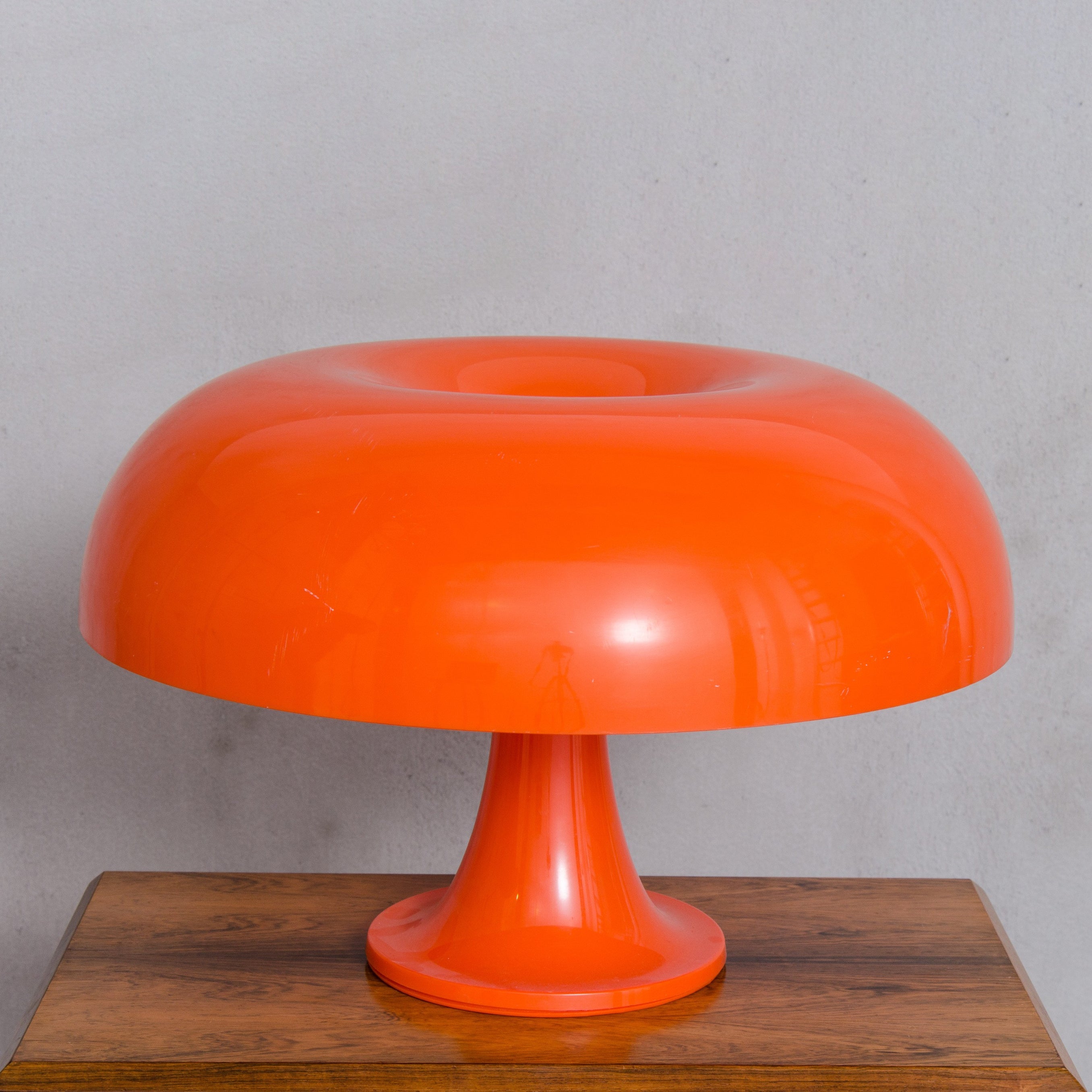 Lámpara de mesa tipo seta Naraila