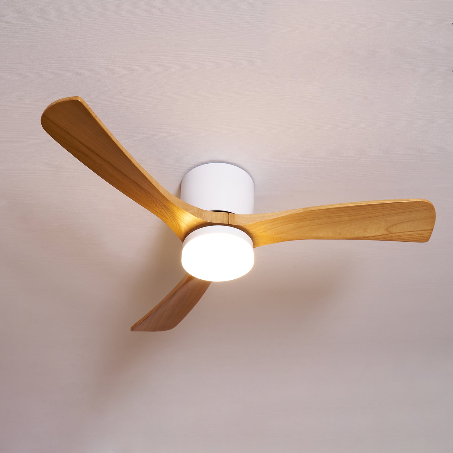 Ventilador de techo LED de madera Looma