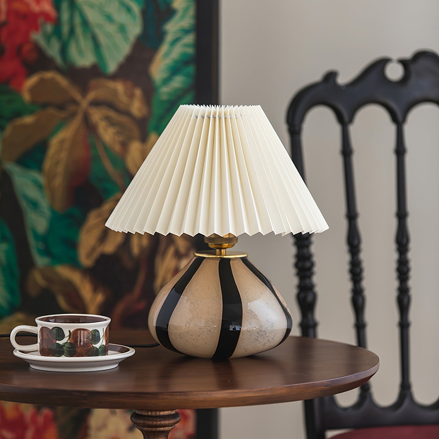 Lámpara de mesa plisada Gema