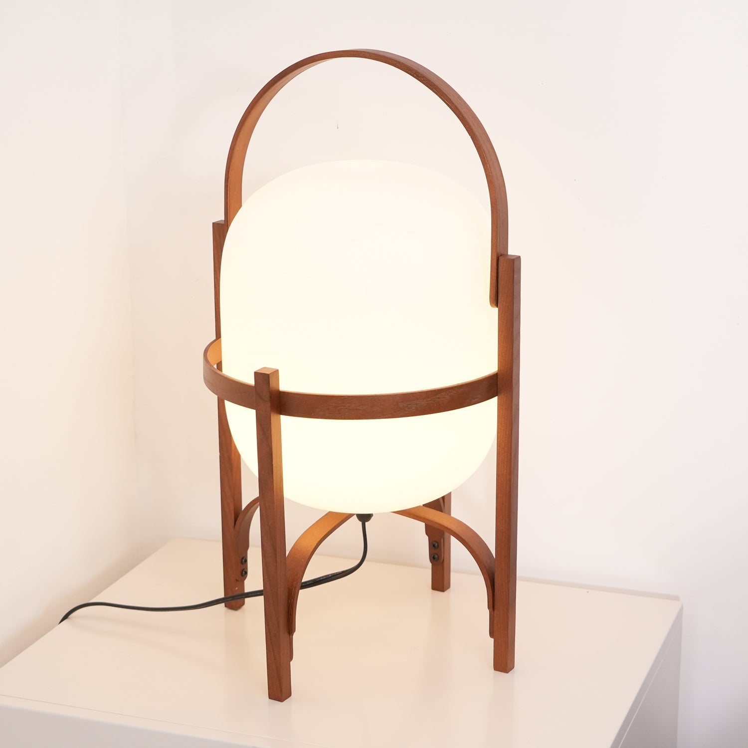 Lámpara de mesa Ondaelo