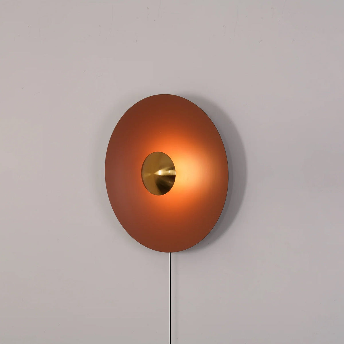 Simplicity Glow Plug-in Wall Light – detail 3
