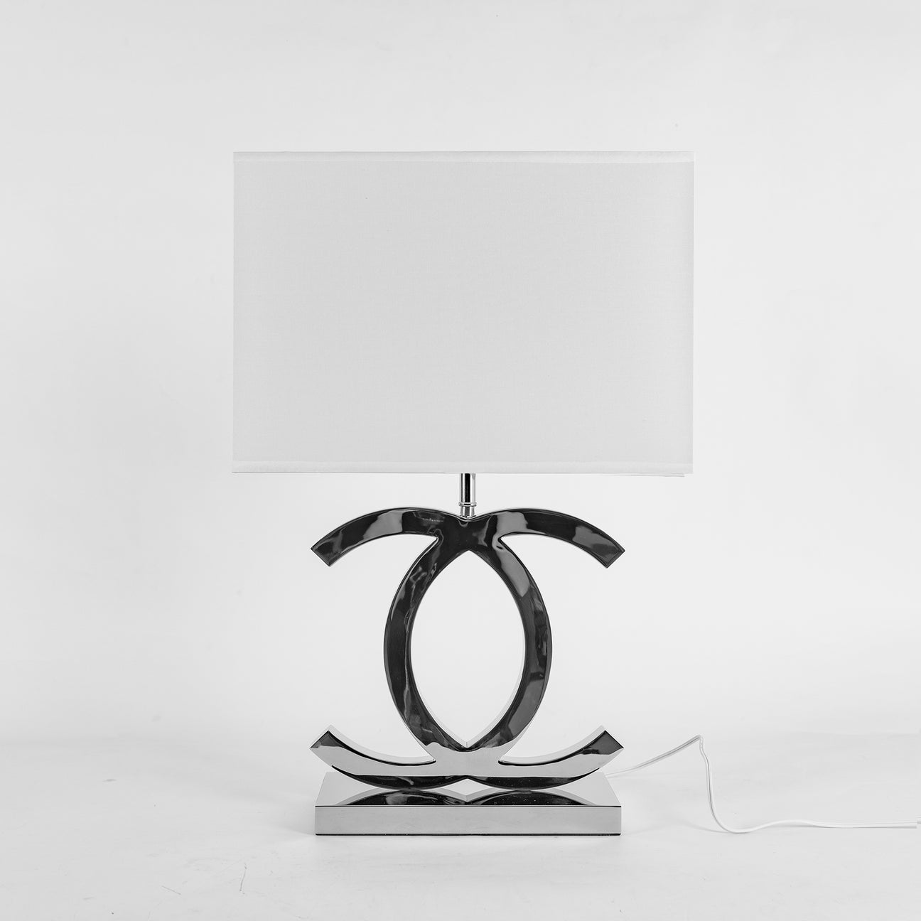 Lámpara de mesa Emiizo