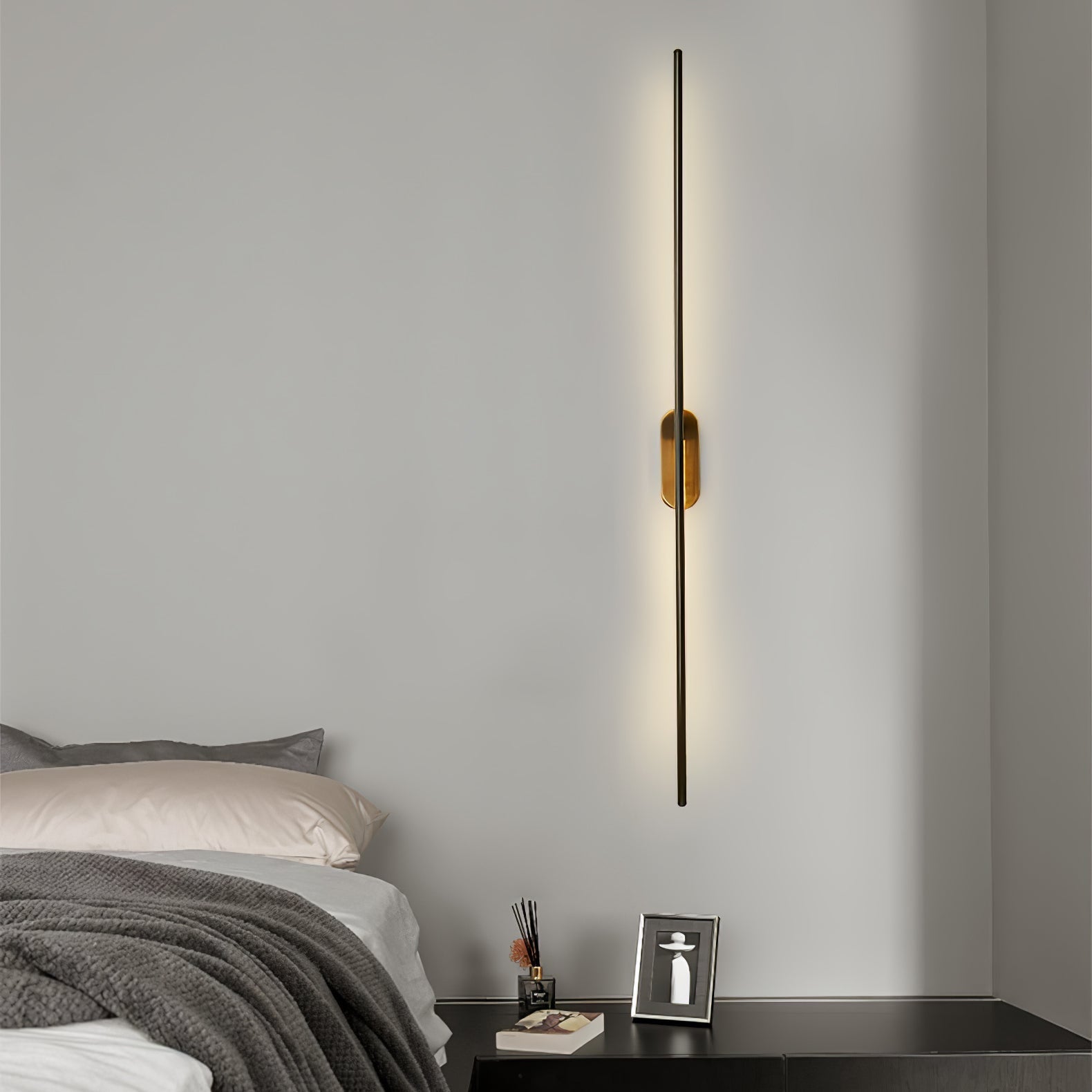 Aplique de pared lineal Lirioira