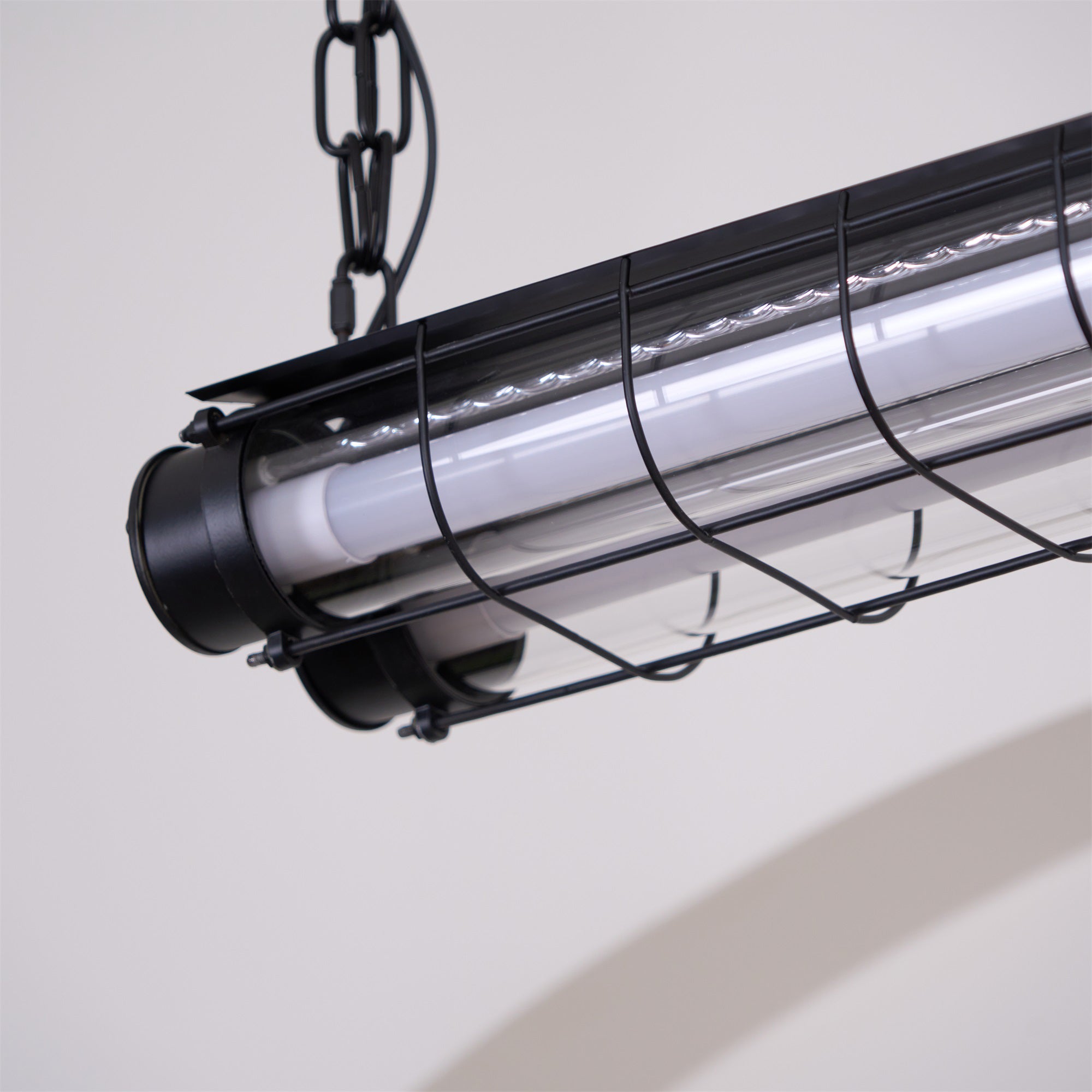 Lámpara colgante tubular Doraeo