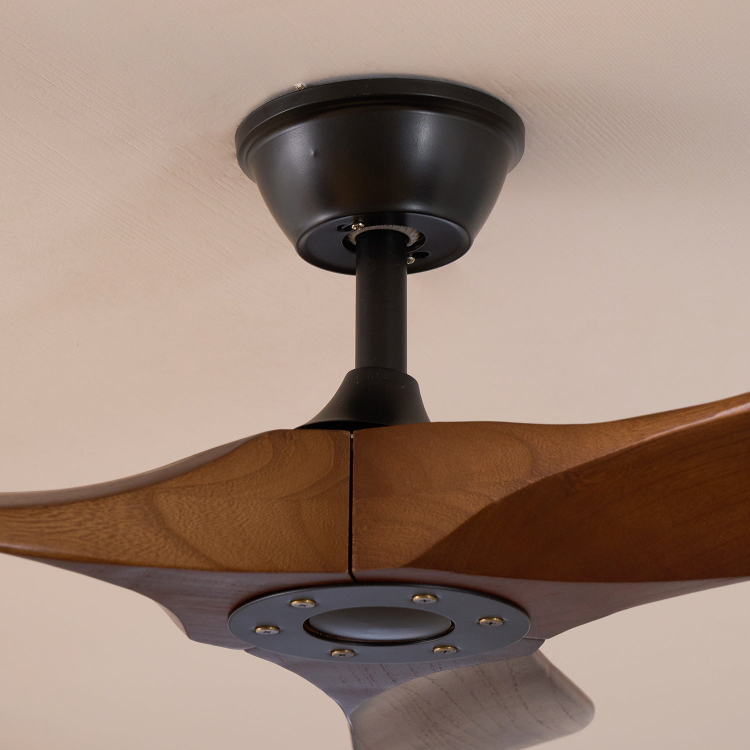 Ventilador de techo de madera Lorenna