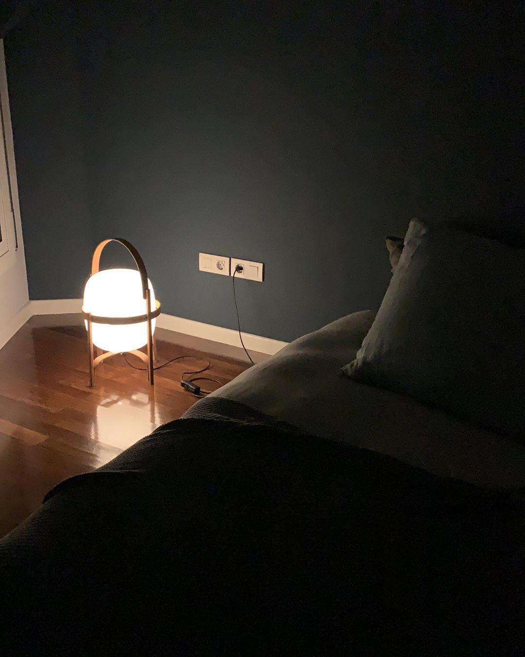 Lámpara de mesa Ondaelo