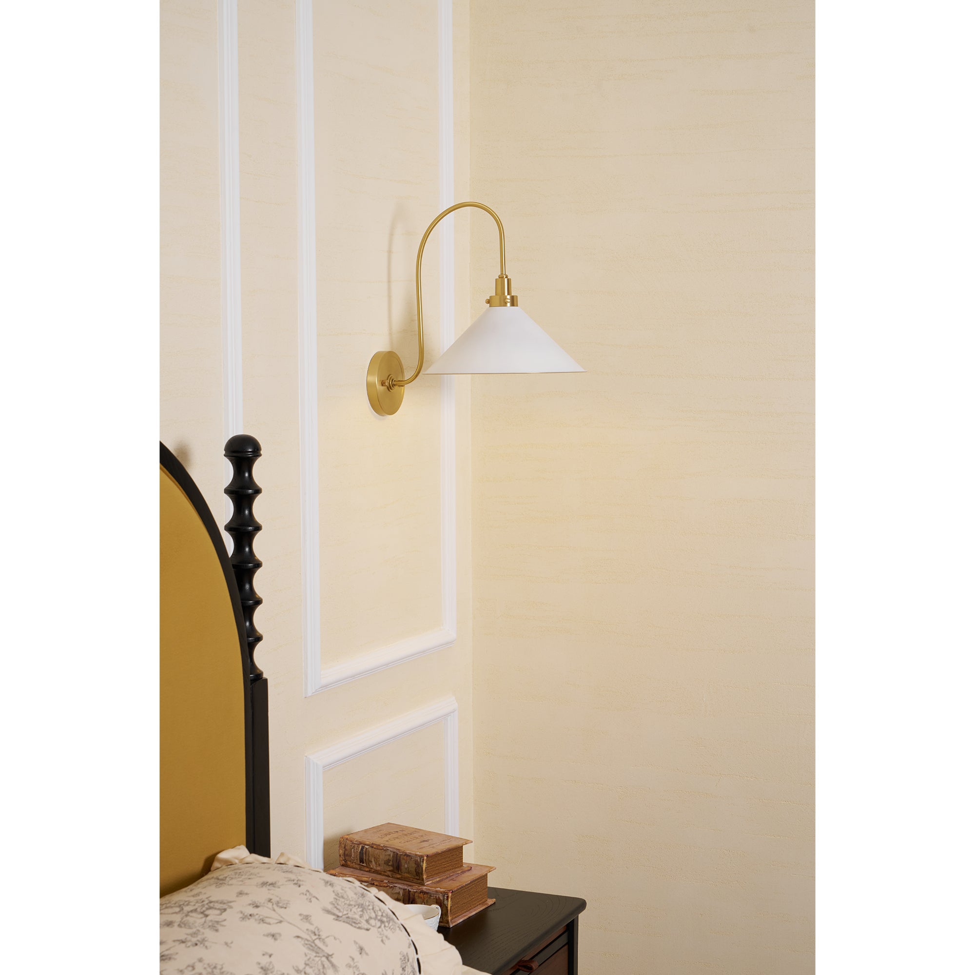 Aplique de pared cónico Loraila