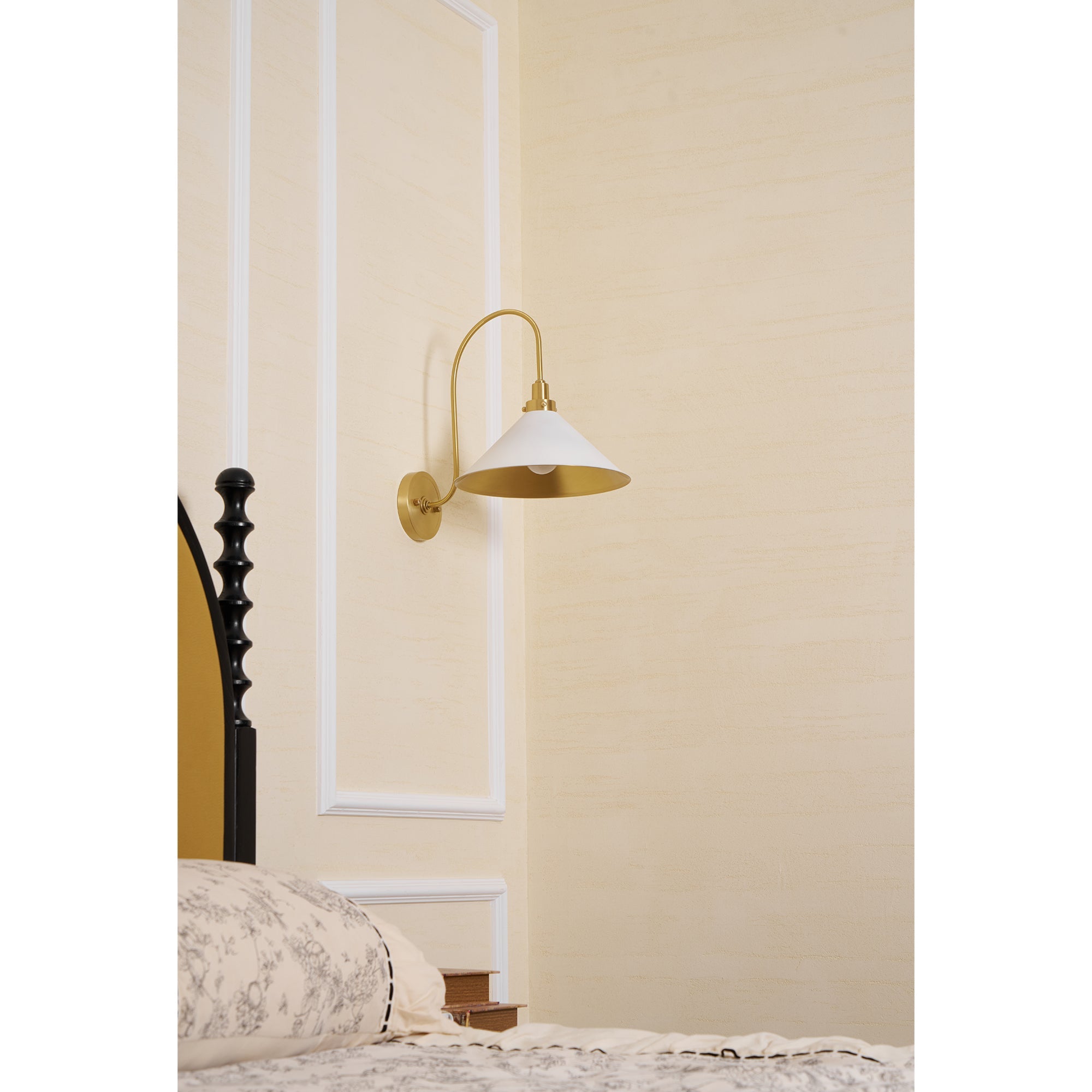 Aplique de pared cónico Loraila