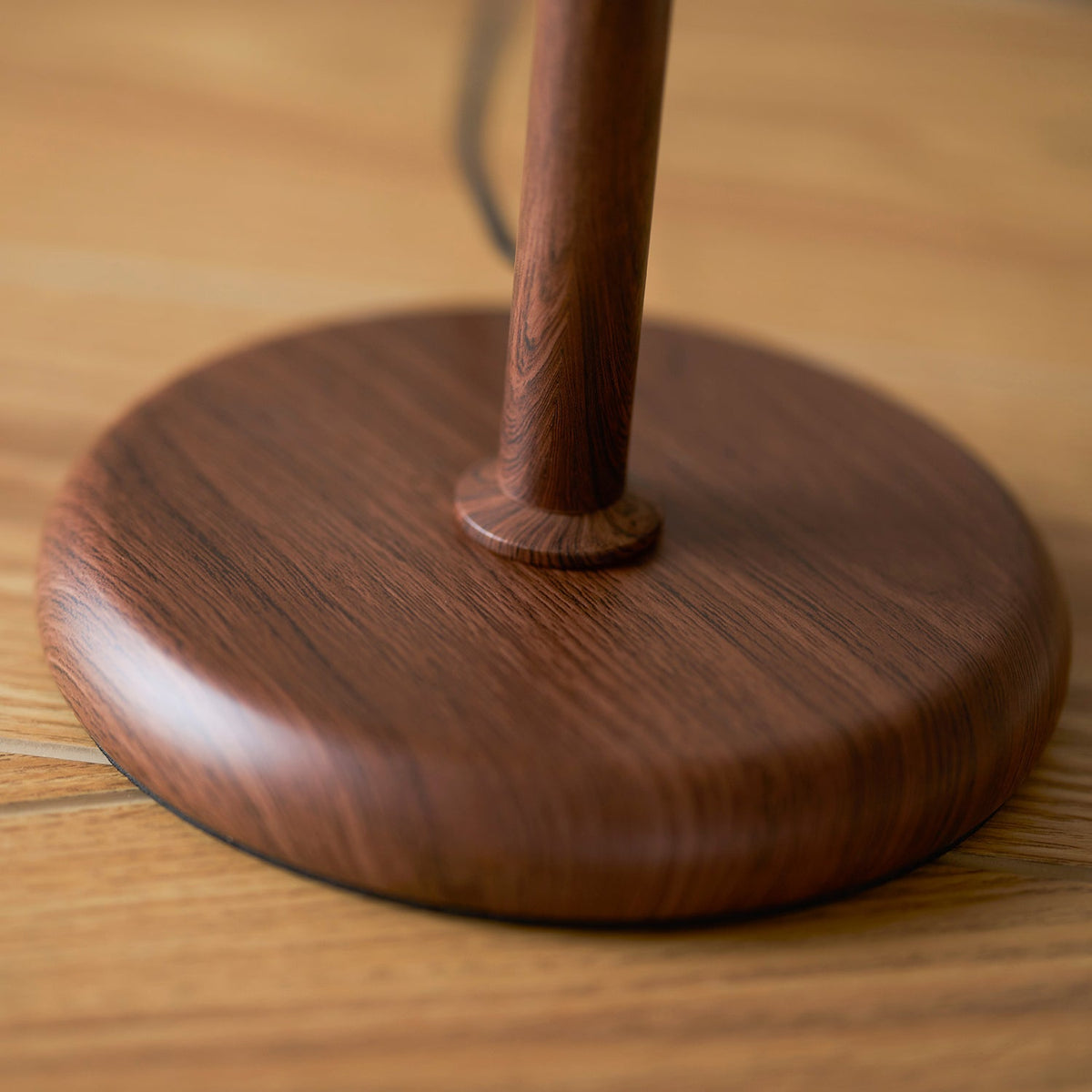 Lámpara de mesa retro Monteorio