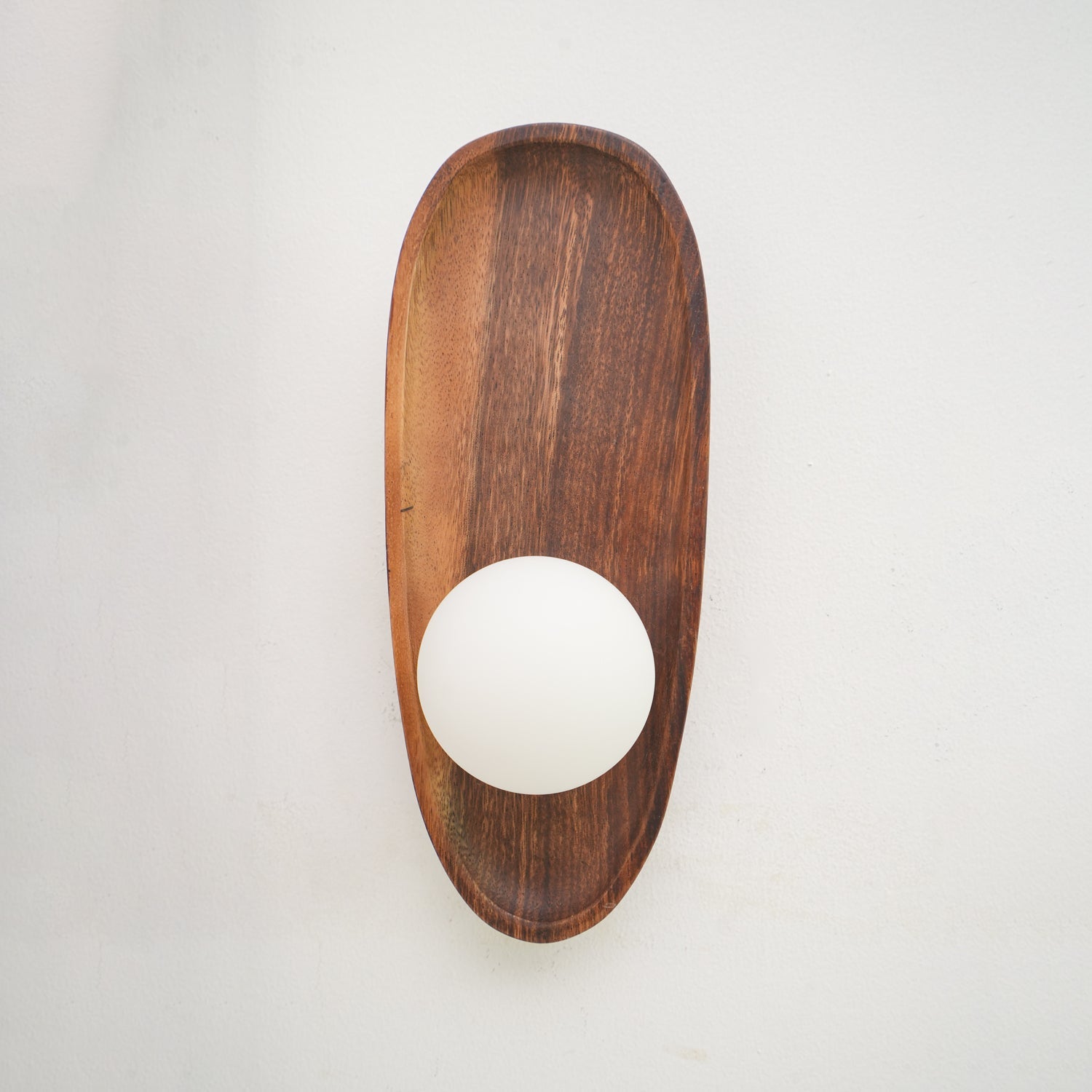 Aplique de pared minimalista Luzava
