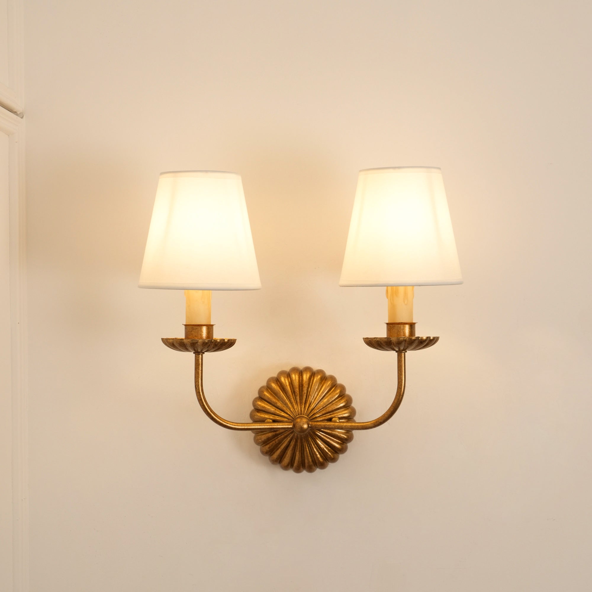 Aplique de pared Cruzea