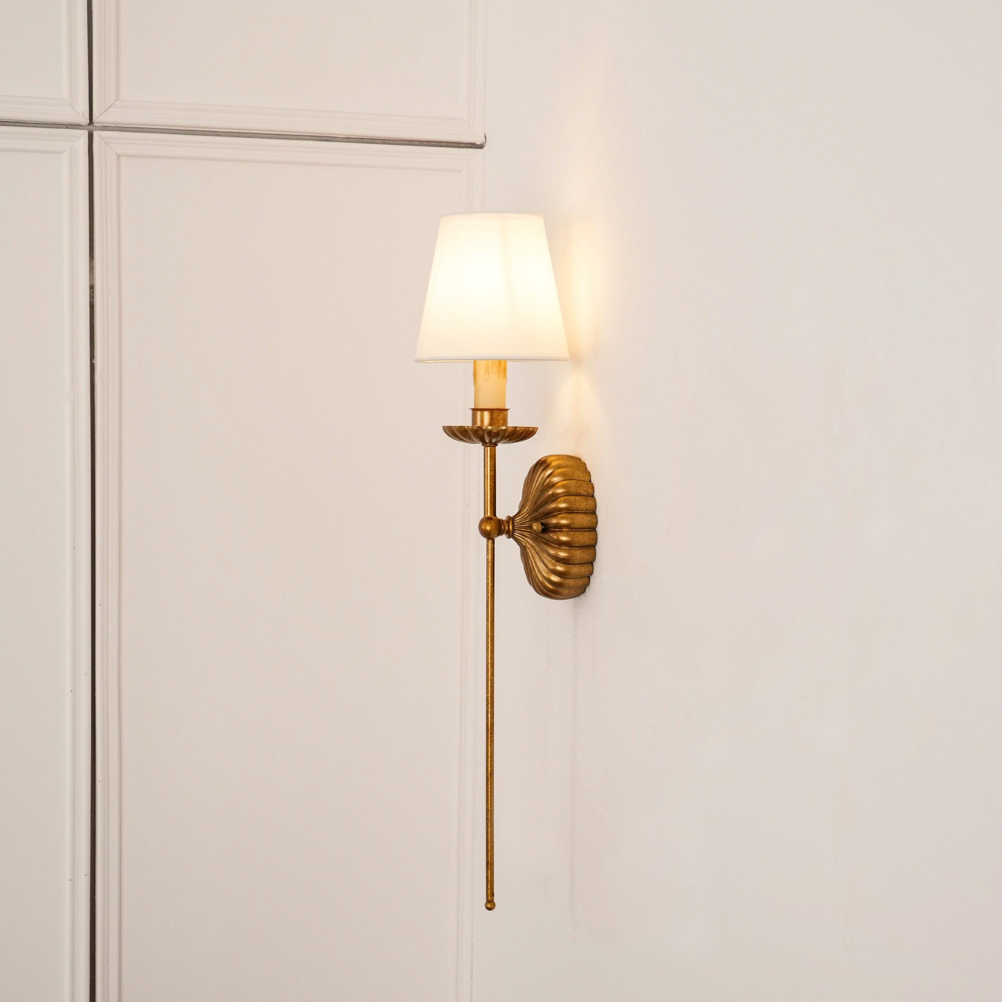 Aplique de pared Cruzea