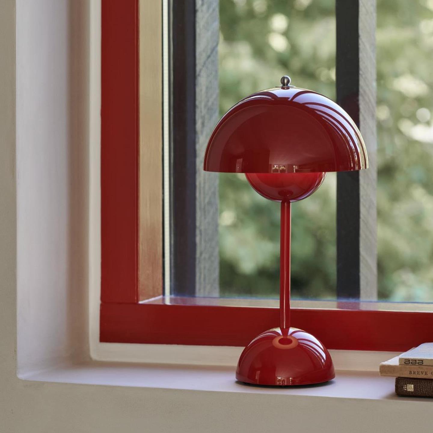 Lámpara de mesa exterior Lirio