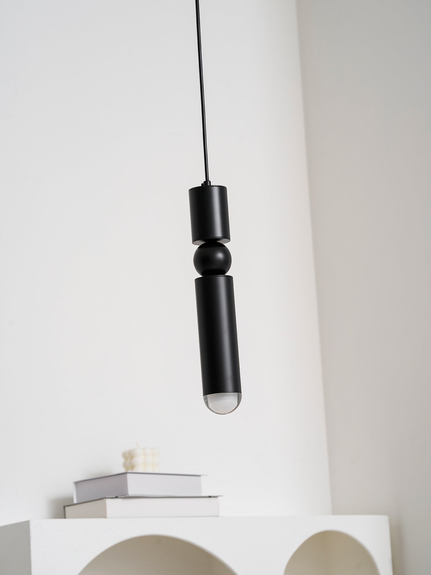 Lámpara colgante tubular Lirioara