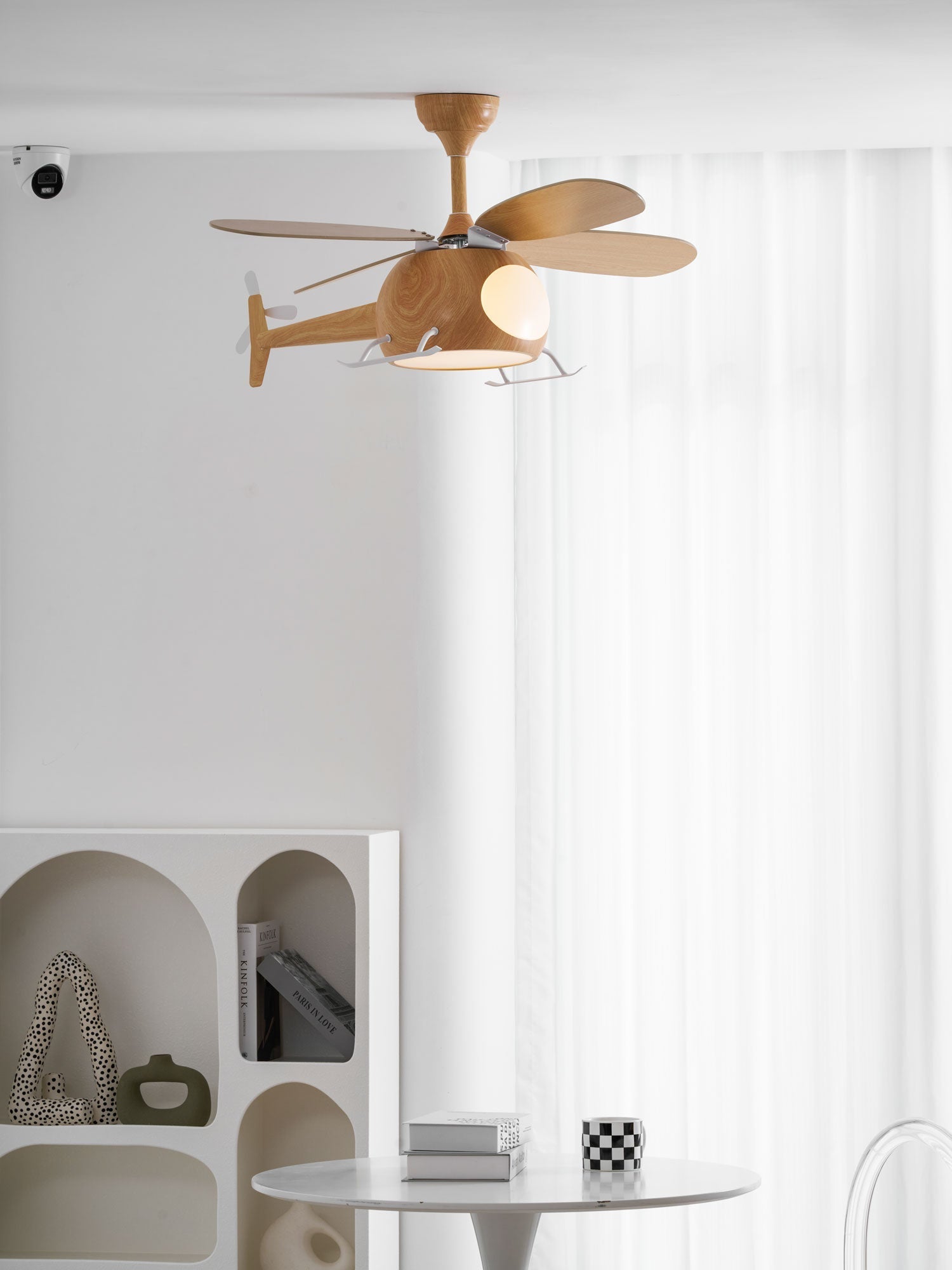 Ventilador de techo Jaraiso con forma de helicóptero