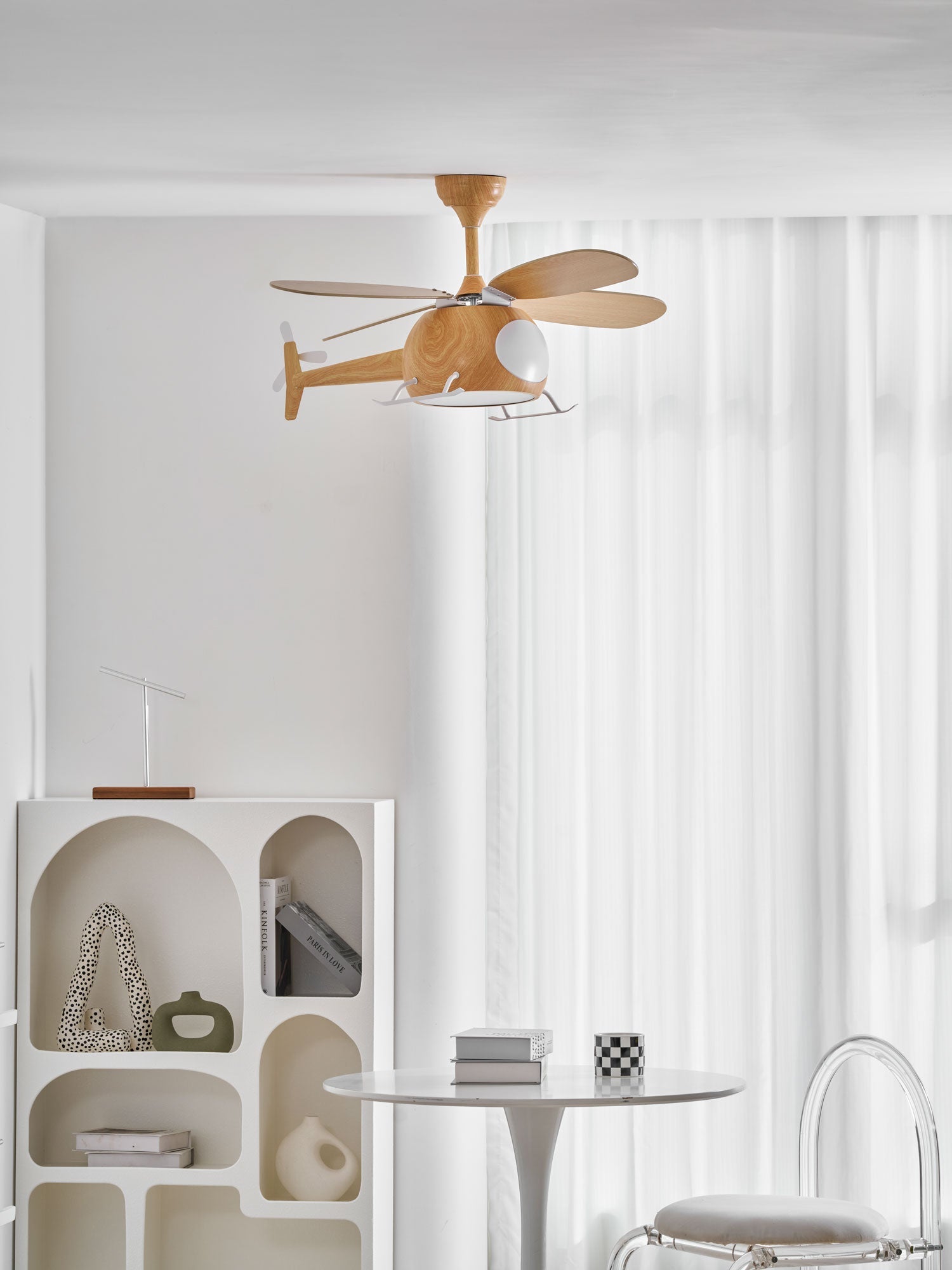 Ventilador de techo Jaraiso con forma de helicóptero