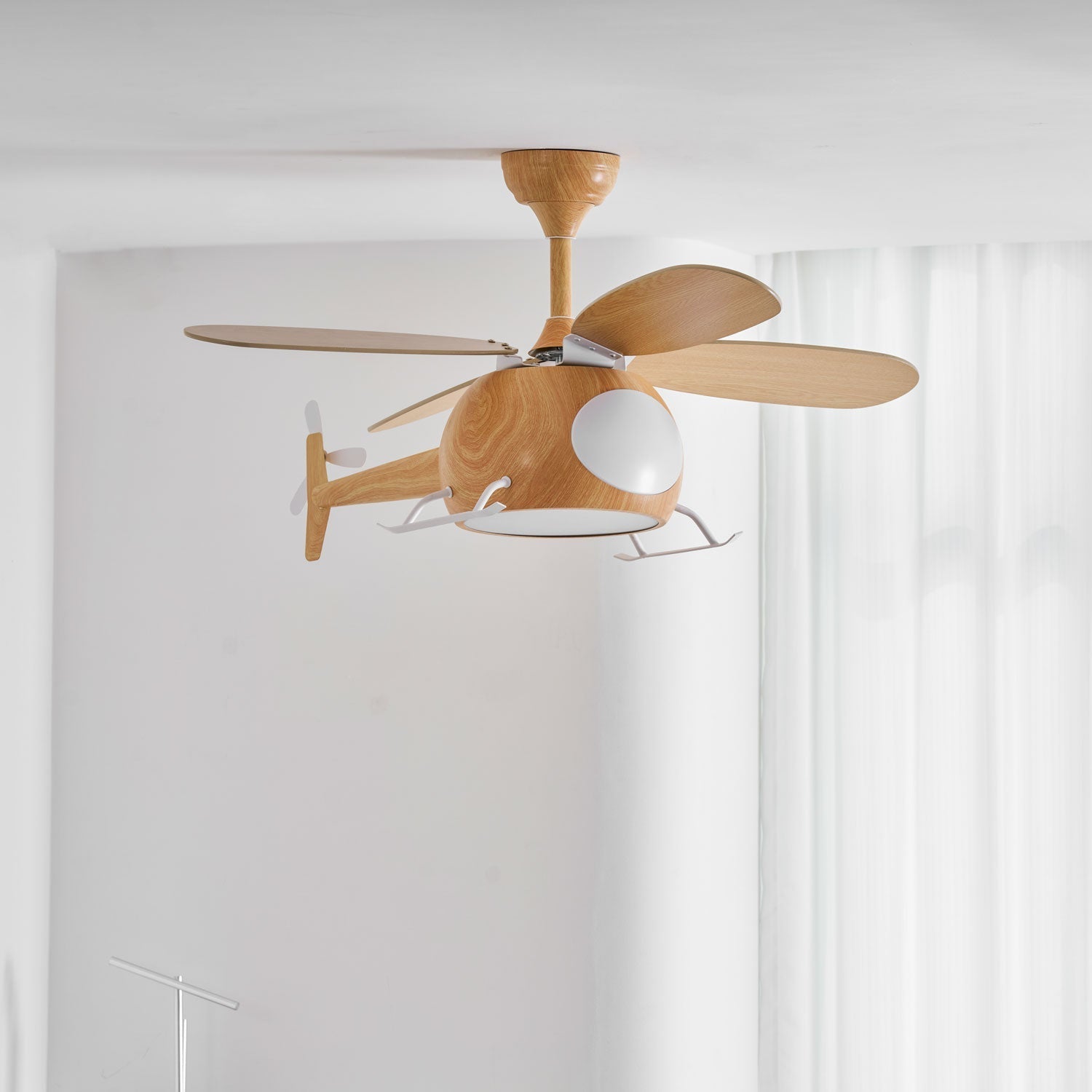 Ventilador de techo Jaraiso con forma de helicóptero
